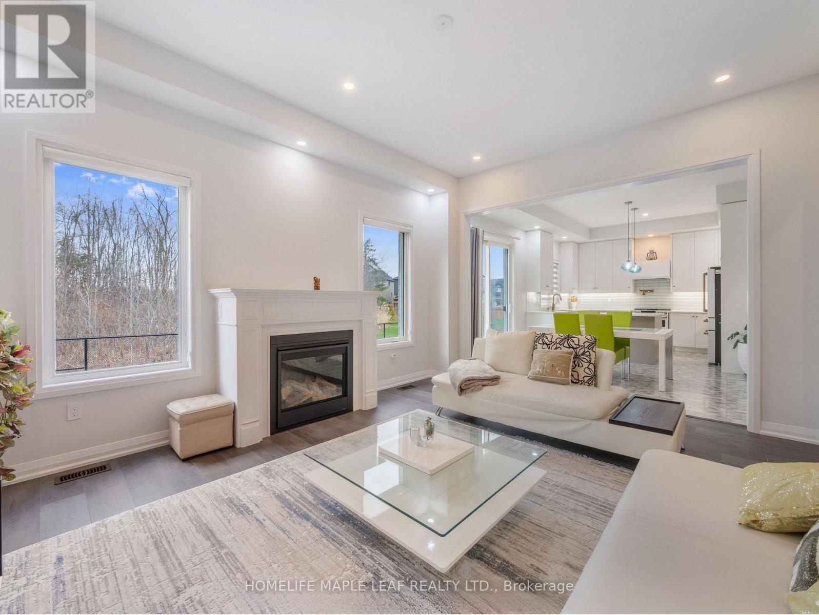 1028 Hardy Way, Innisfil, Ontario  L0L 1W0 - Photo 13 - N12852308