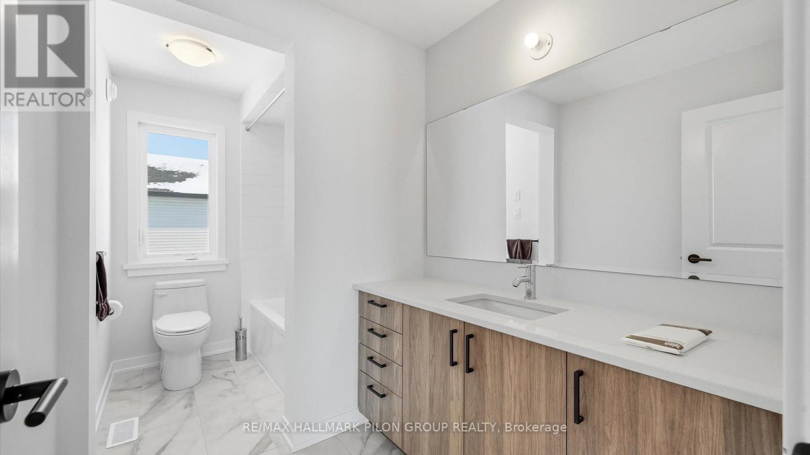 272 Cornice Street, Ottawa, Ontario  K1W 0W4 - Photo 17 - X12986374