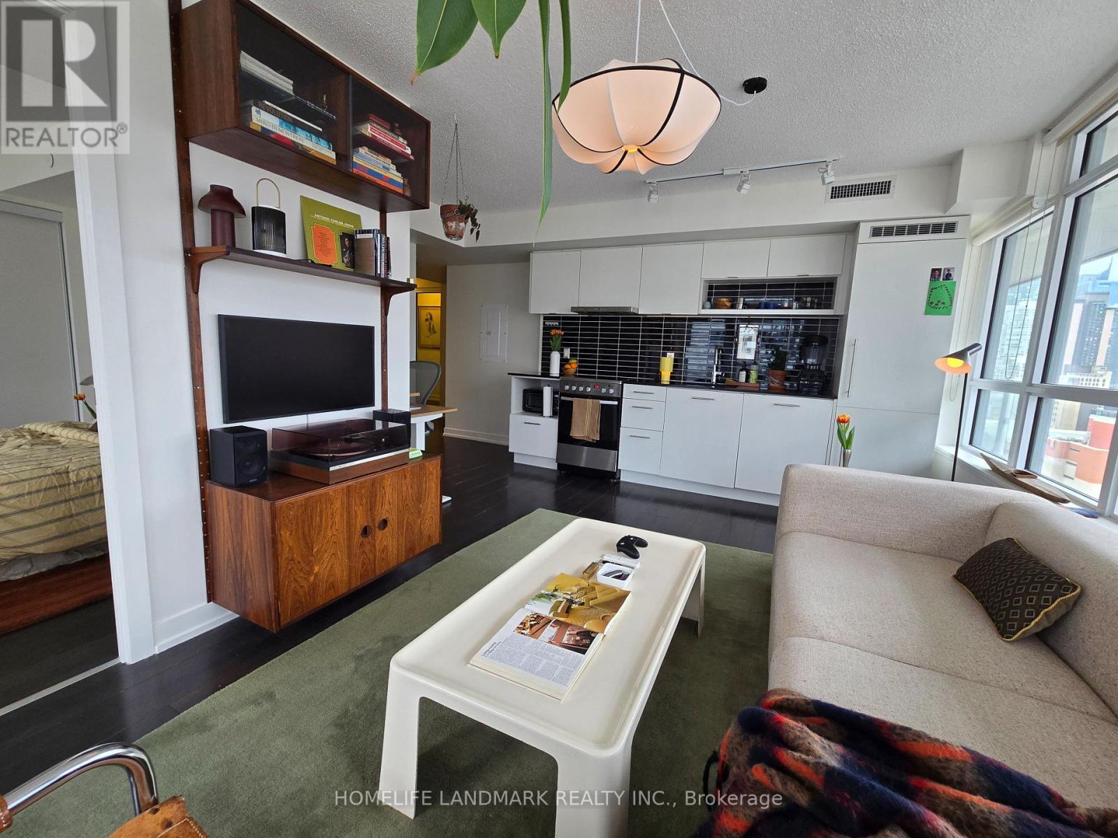 #1603 - 365 Church Street, Toronto, Ontario  M5B 0B5 - Photo 5 - C12986344