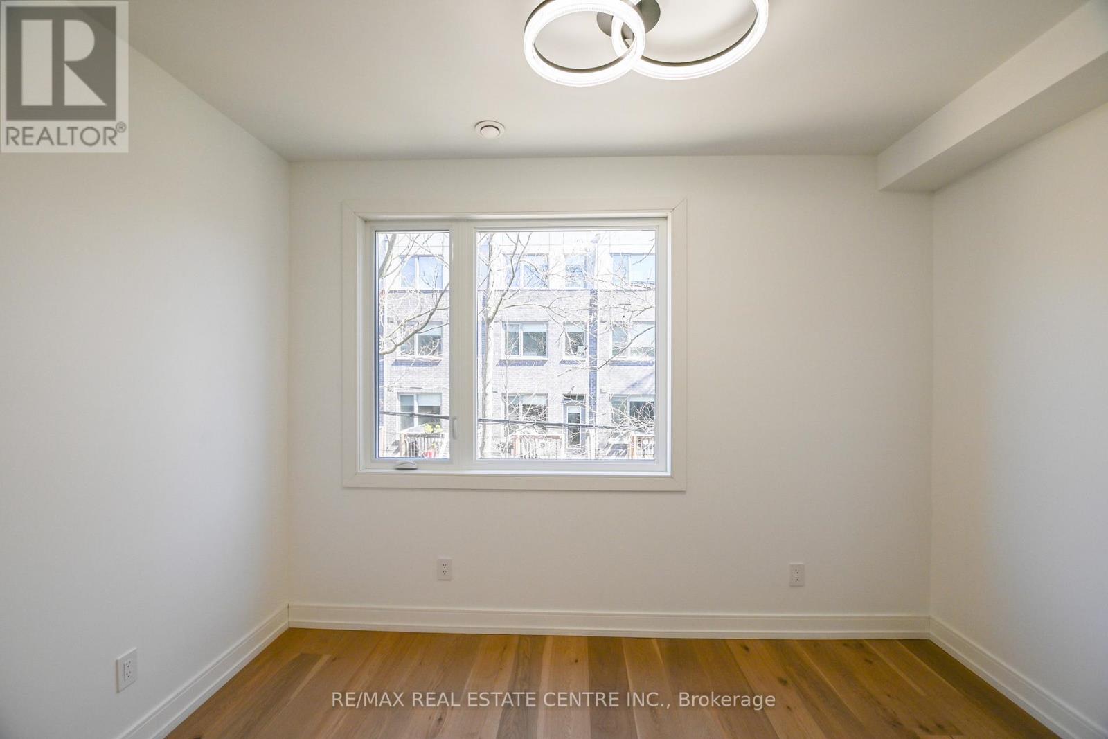 57 Jones Avenue, Toronto, Ontario  M4M 2Z7 - Photo 23 - E12986364