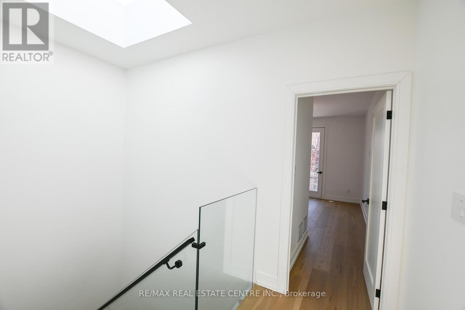 57 Jones Avenue, Toronto, Ontario  M4M 2Z7 - Photo 27 - E12986364
