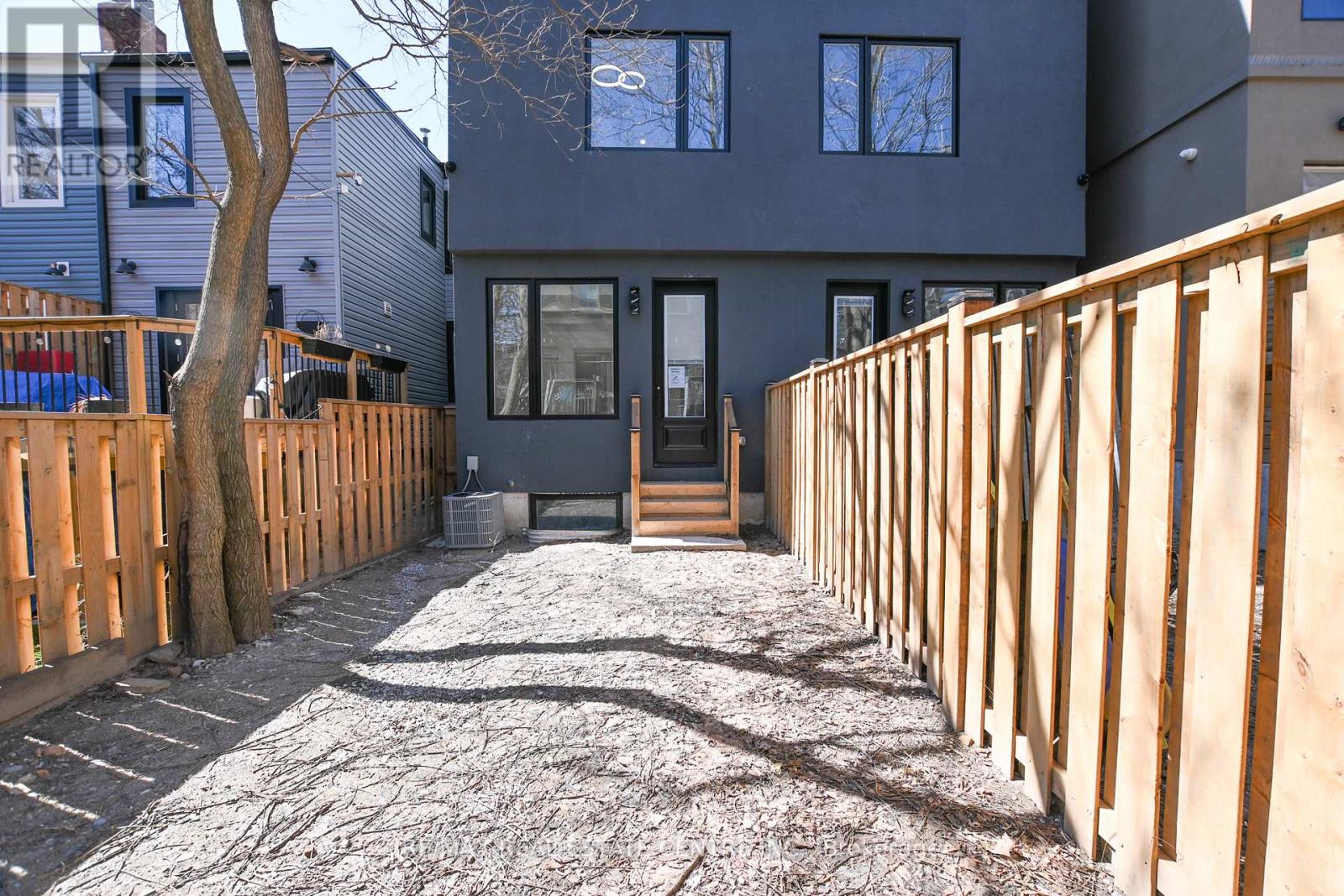 57 Jones Avenue, Toronto, Ontario  M4M 2Z7 - Photo 43 - E12986364