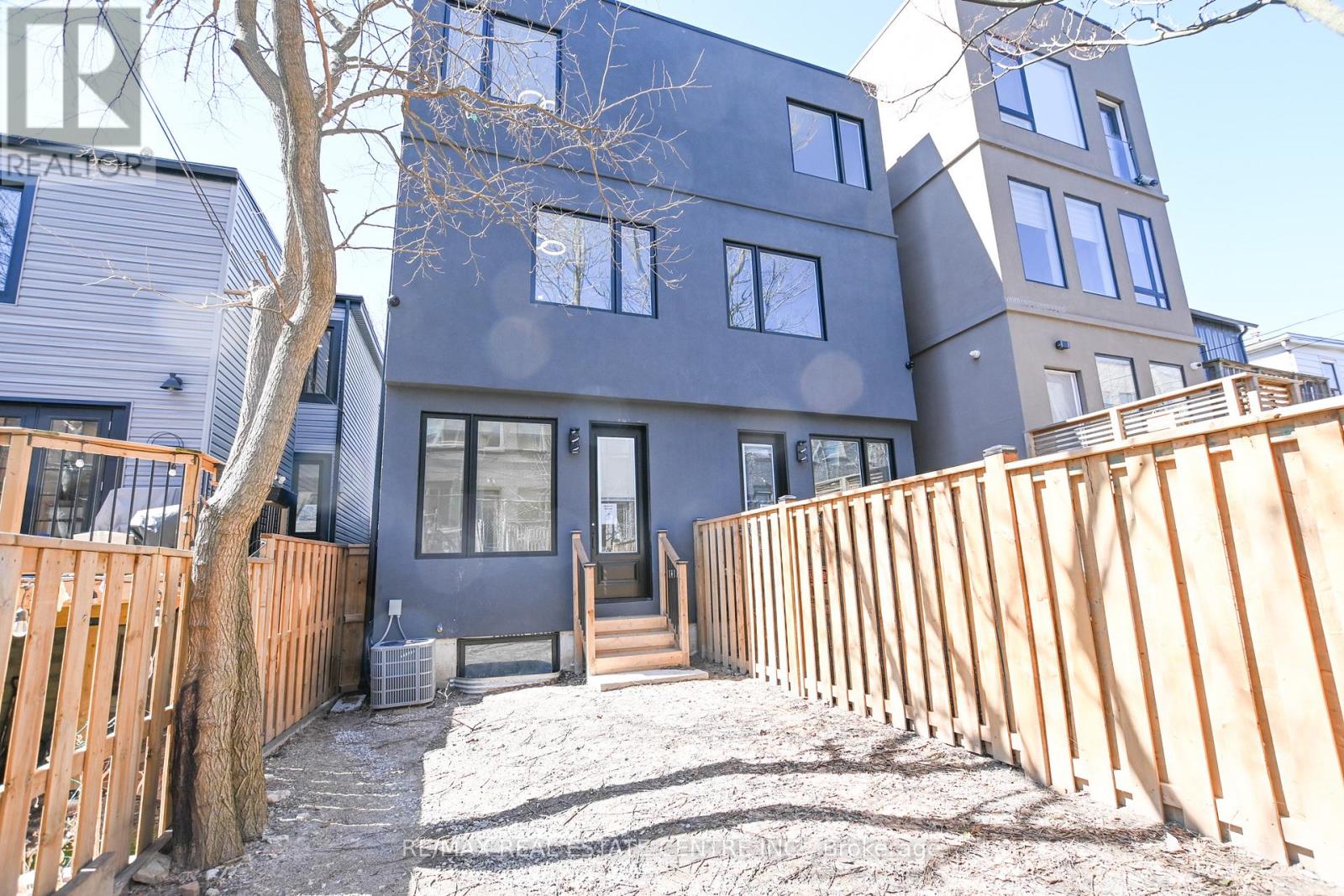 57 Jones Avenue, Toronto, Ontario  M4M 2Z7 - Photo 44 - E12986364