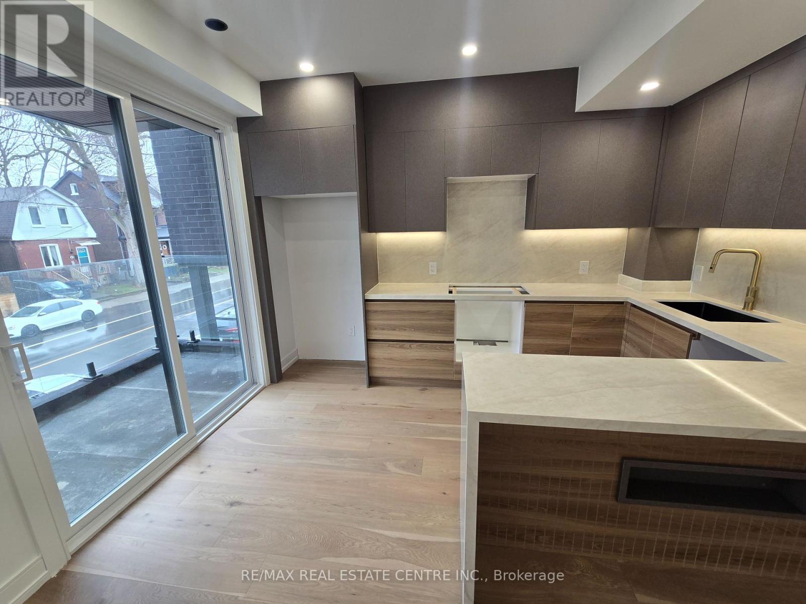 59 Jones Avenue, Toronto, Ontario  M4M 2Z7 - Photo 13 - E12986368