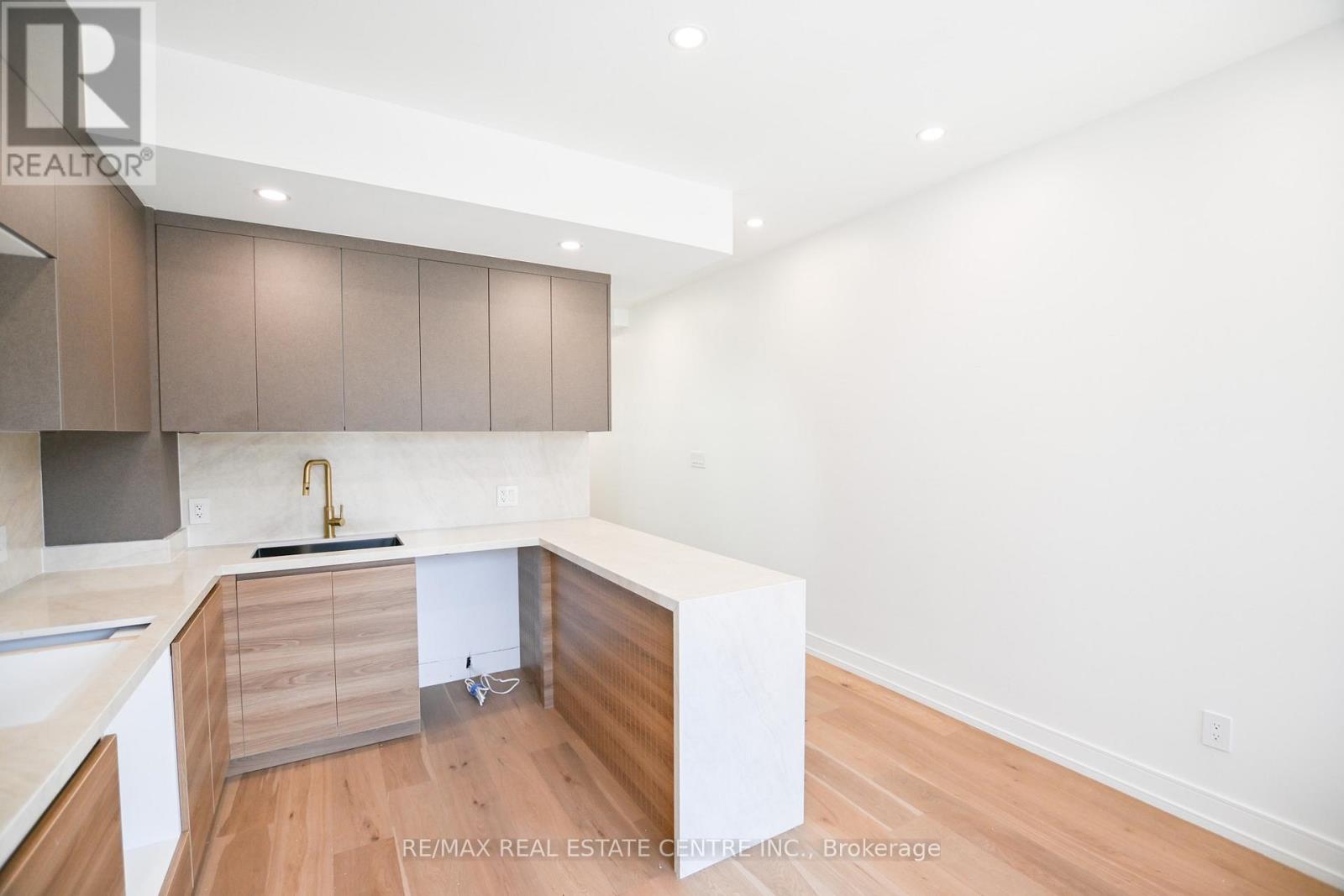 59 Jones Avenue, Toronto, Ontario  M4M 2Z7 - Photo 14 - E12986368