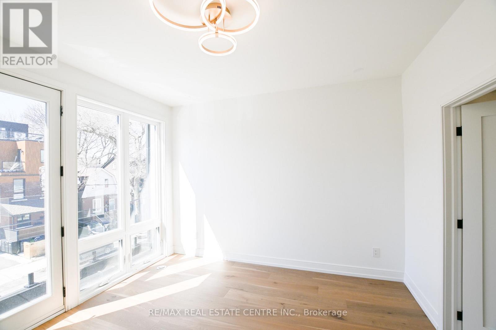 59 Jones Avenue, Toronto, Ontario  M4M 2Z7 - Photo 21 - E12986368