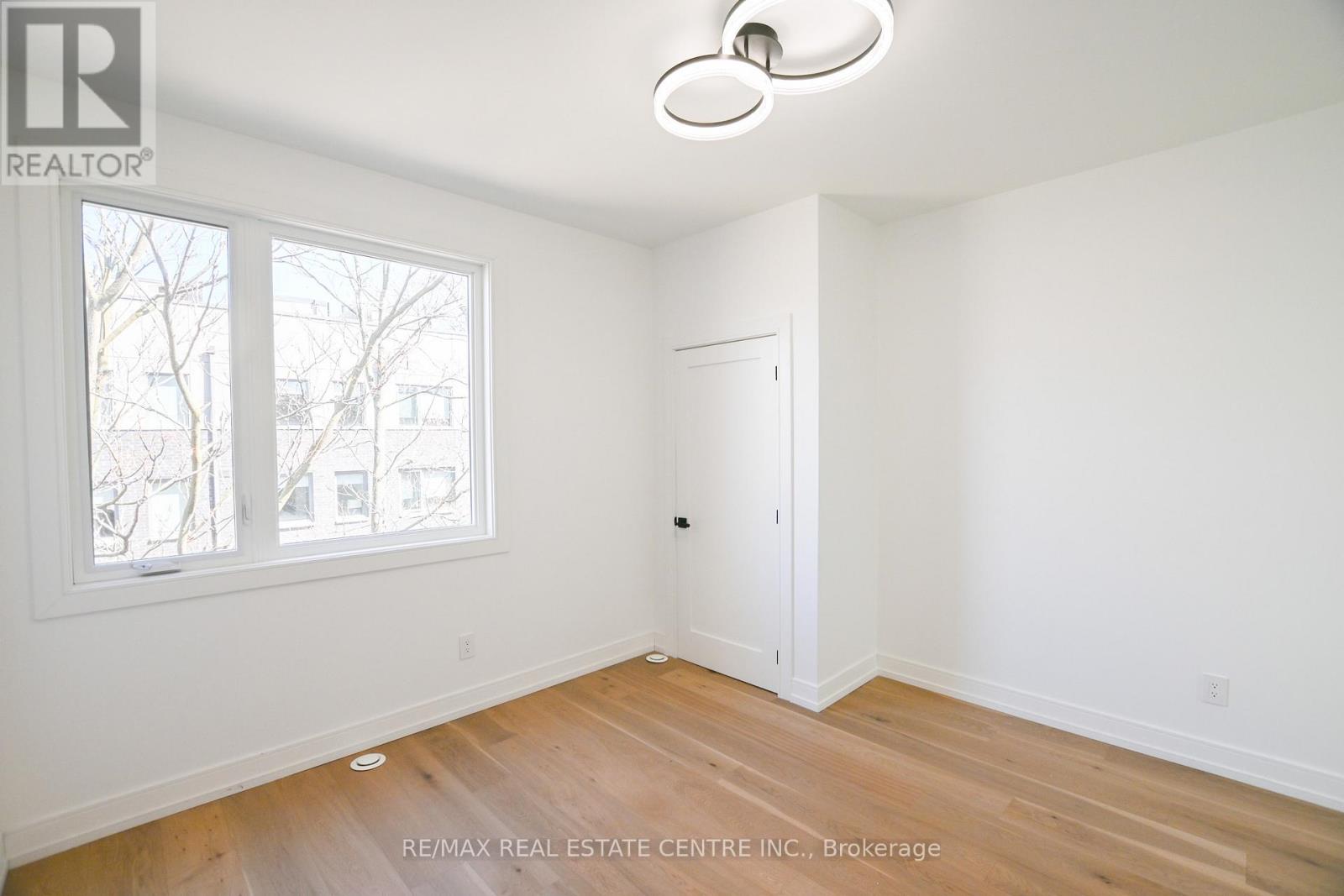 59 Jones Avenue, Toronto, Ontario  M4M 2Z7 - Photo 32 - E12986368