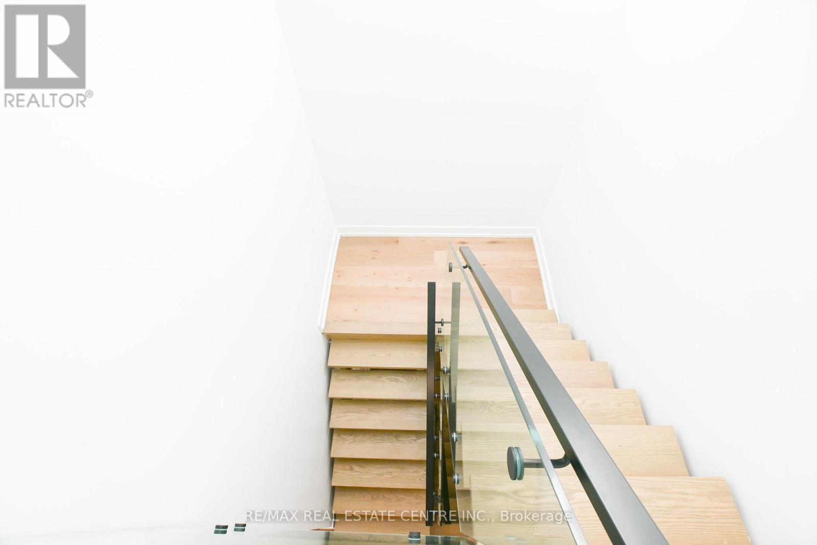 59 Jones Avenue, Toronto, Ontario  M4M 2Z7 - Photo 33 - E12986368