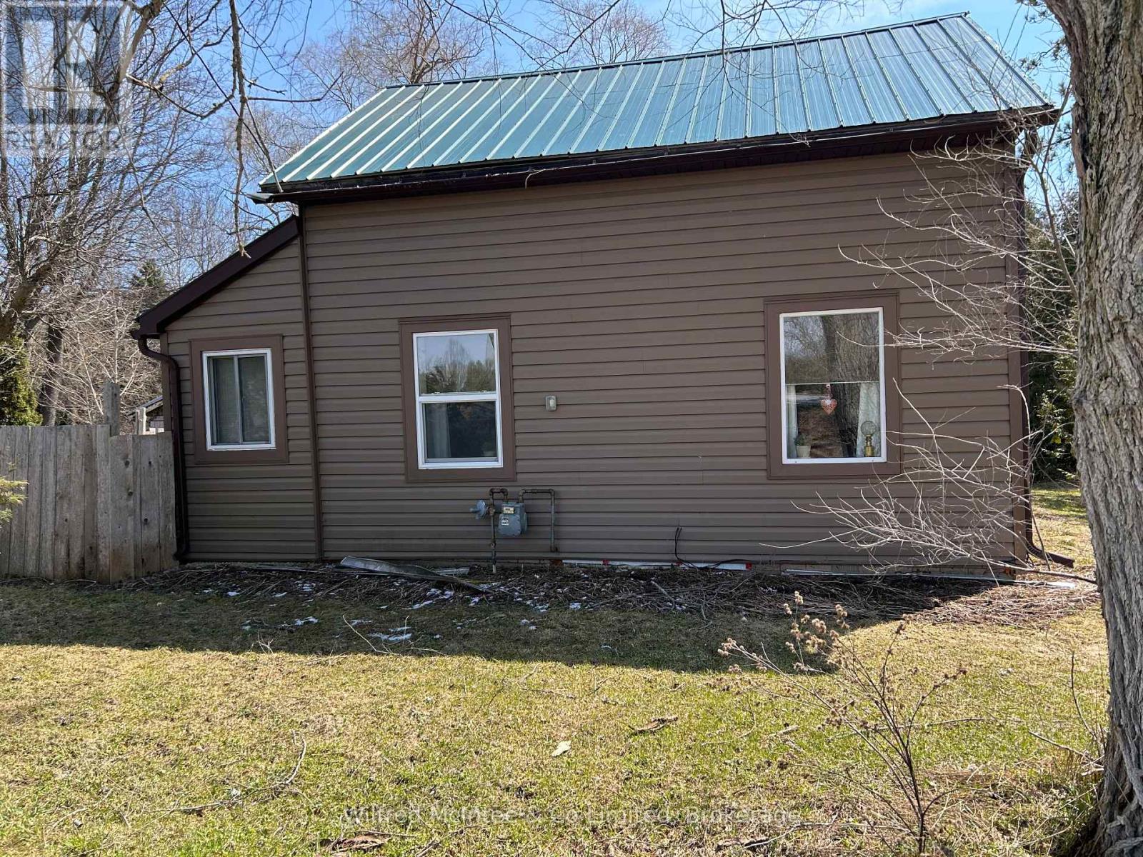 401866 Grey 4 Road, West Grey, Ontario  N4N 3B8 - Photo 4 - X12986352