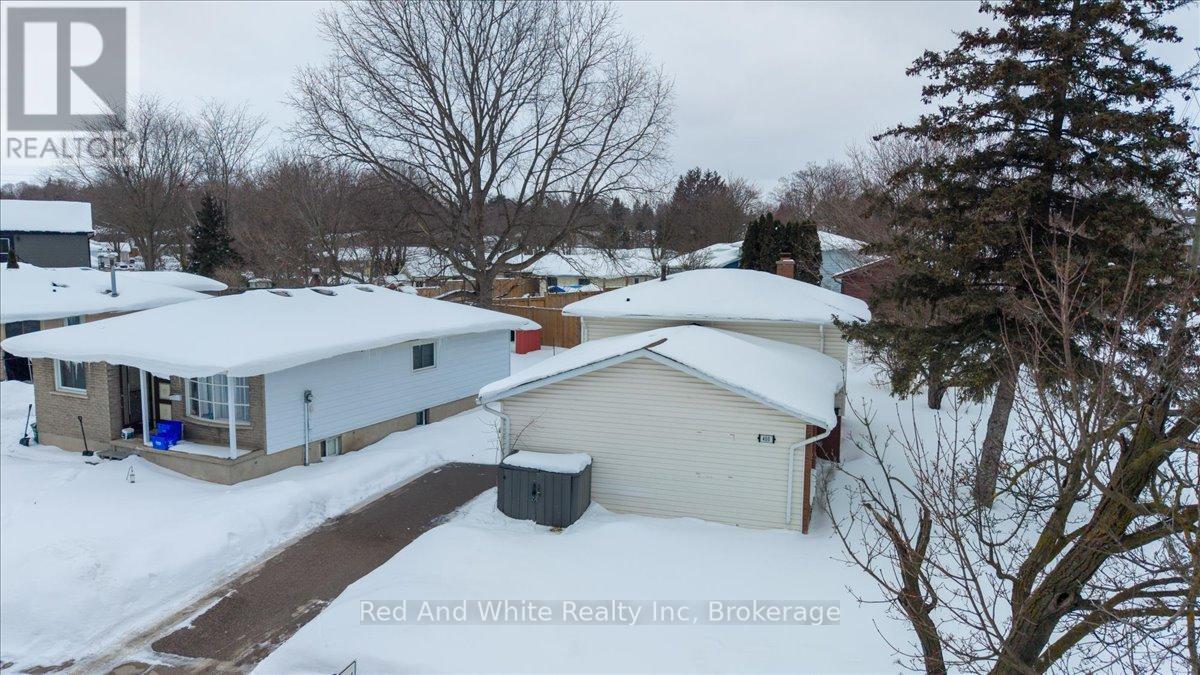 400 Midwood Crescent, Waterloo, Ontario  N2L 5N5 - Photo 22 - X12986370