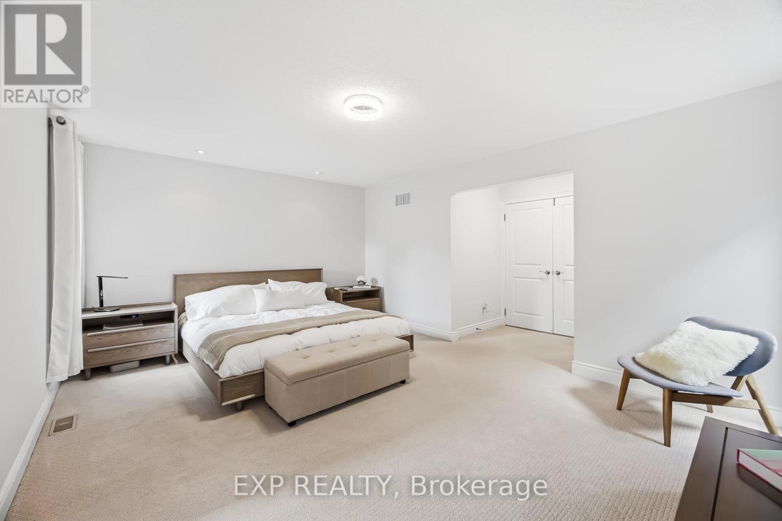 70 Torah Gate, Vaughan, Ontario  L6A 0H3 - Photo 22 - N12986350