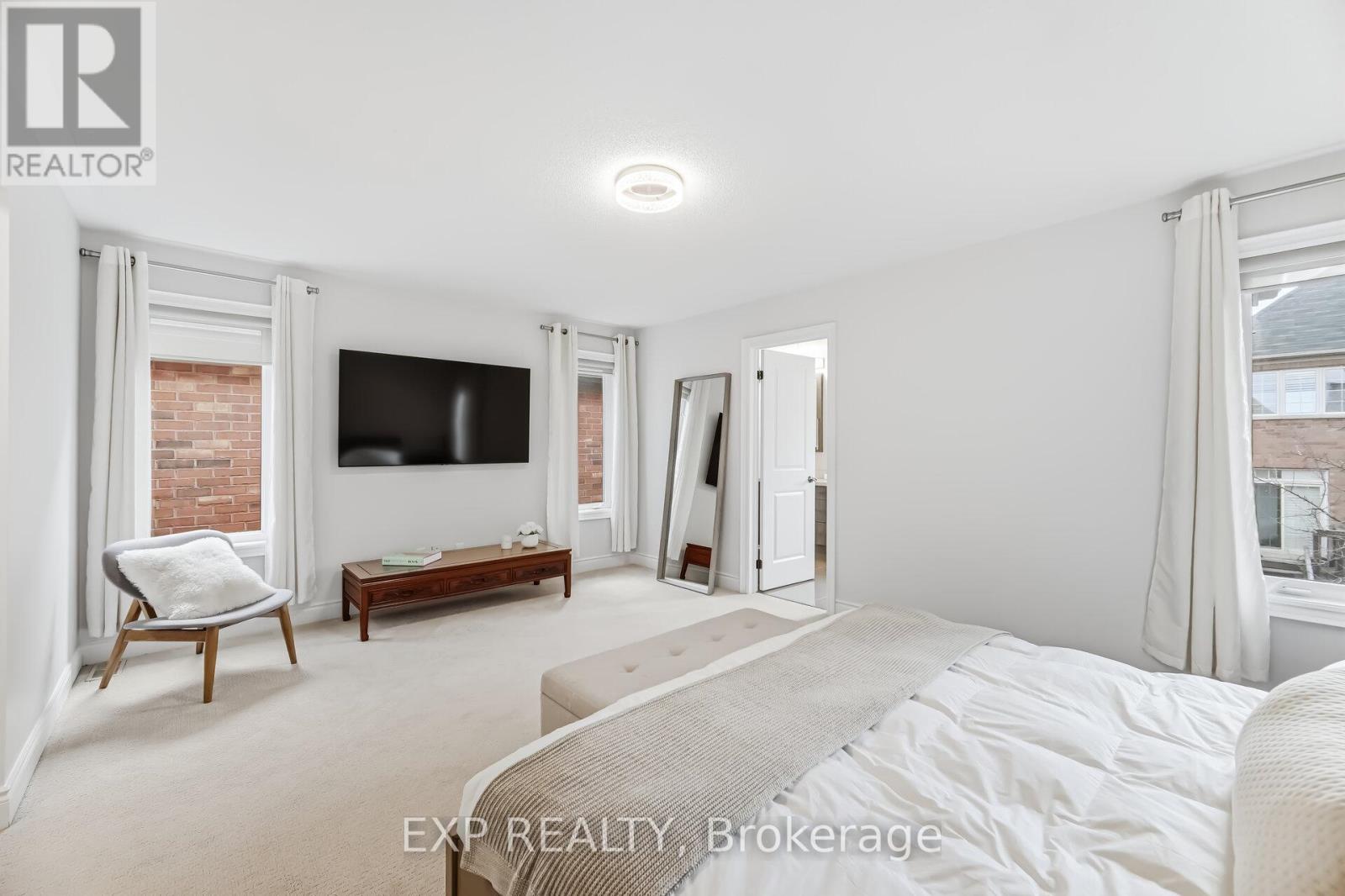 70 Torah Gate, Vaughan, Ontario  L6A 0H3 - Photo 23 - N12986350