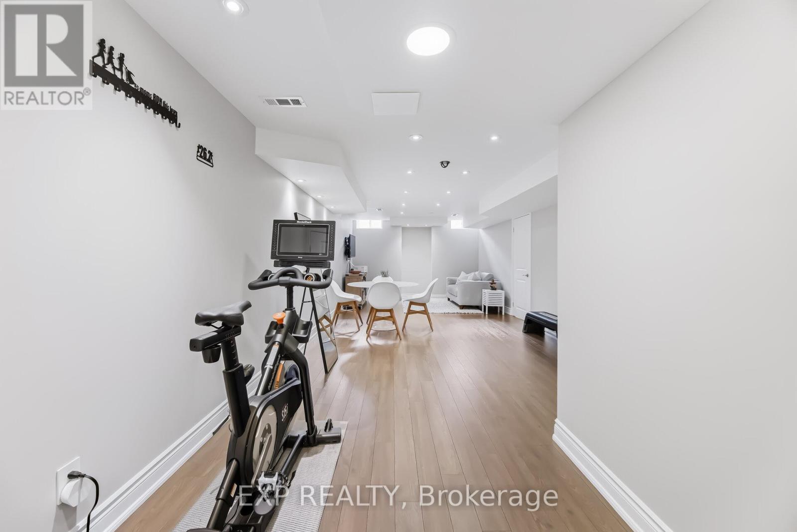 70 Torah Gate, Vaughan, Ontario  L6A 0H3 - Photo 37 - N12986350