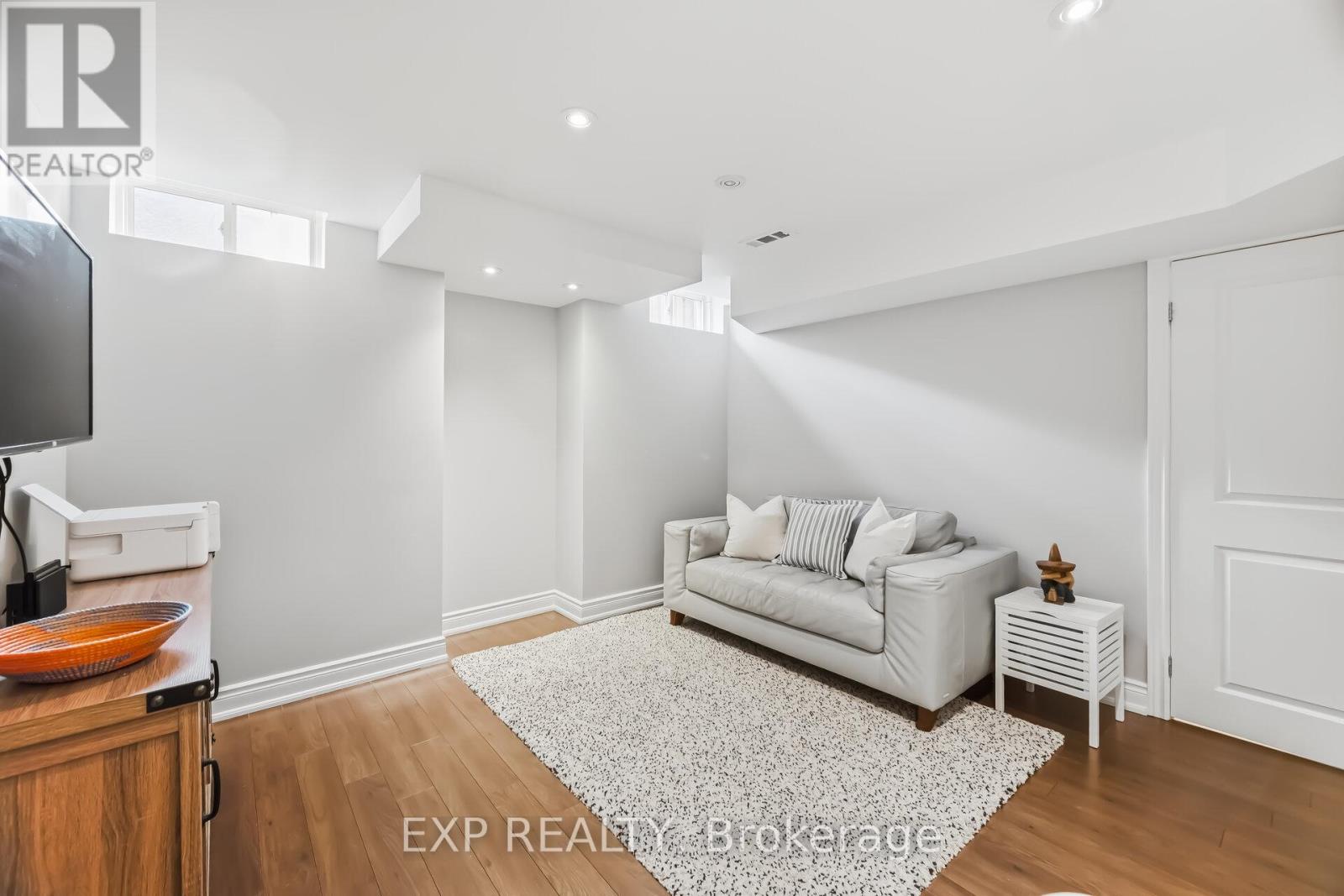 70 Torah Gate, Vaughan, Ontario  L6A 0H3 - Photo 42 - N12986350