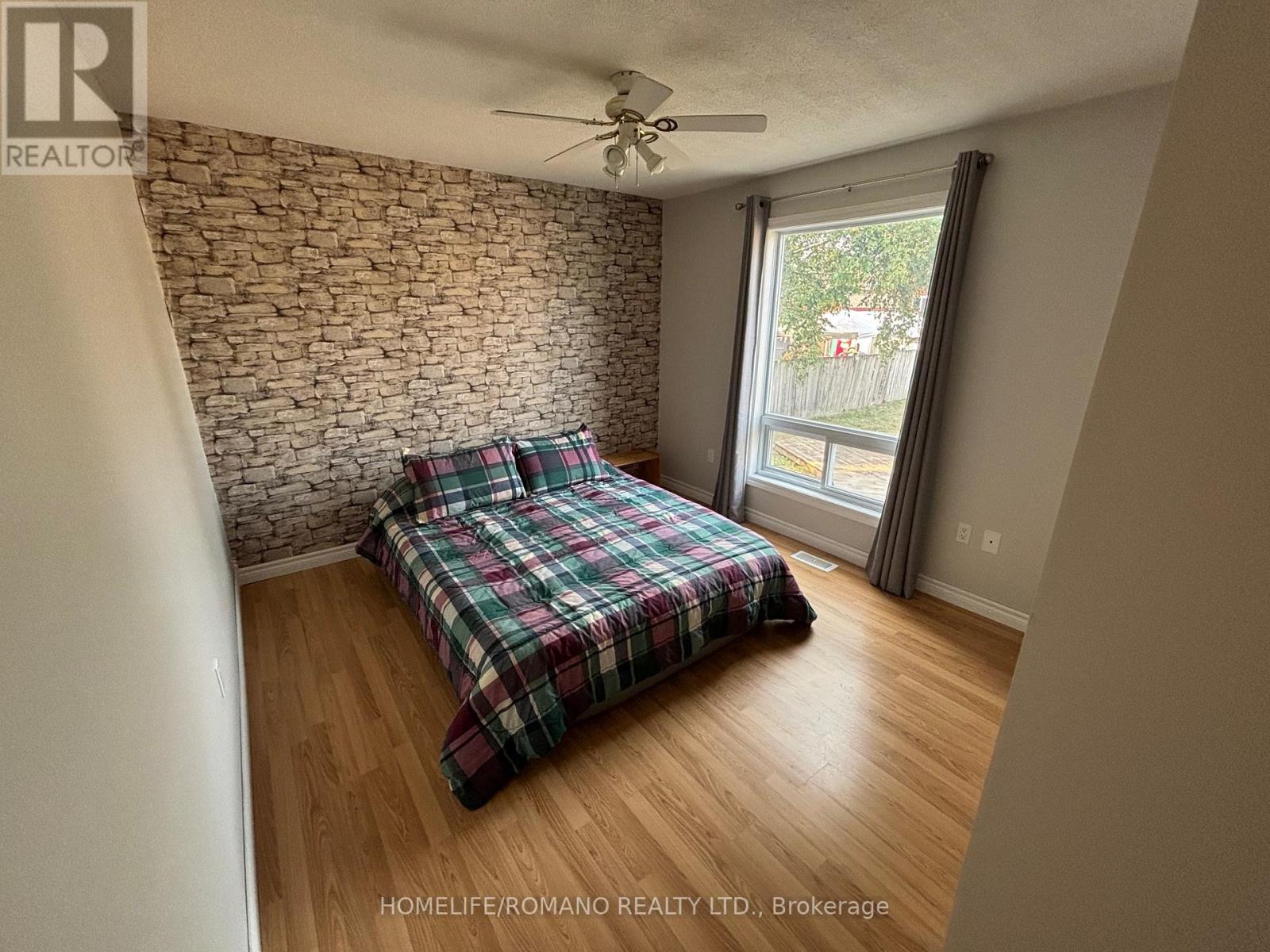 3345 Beckett Place, Severn, Ontario  L3V 6H3 - Photo 15 - S12986348