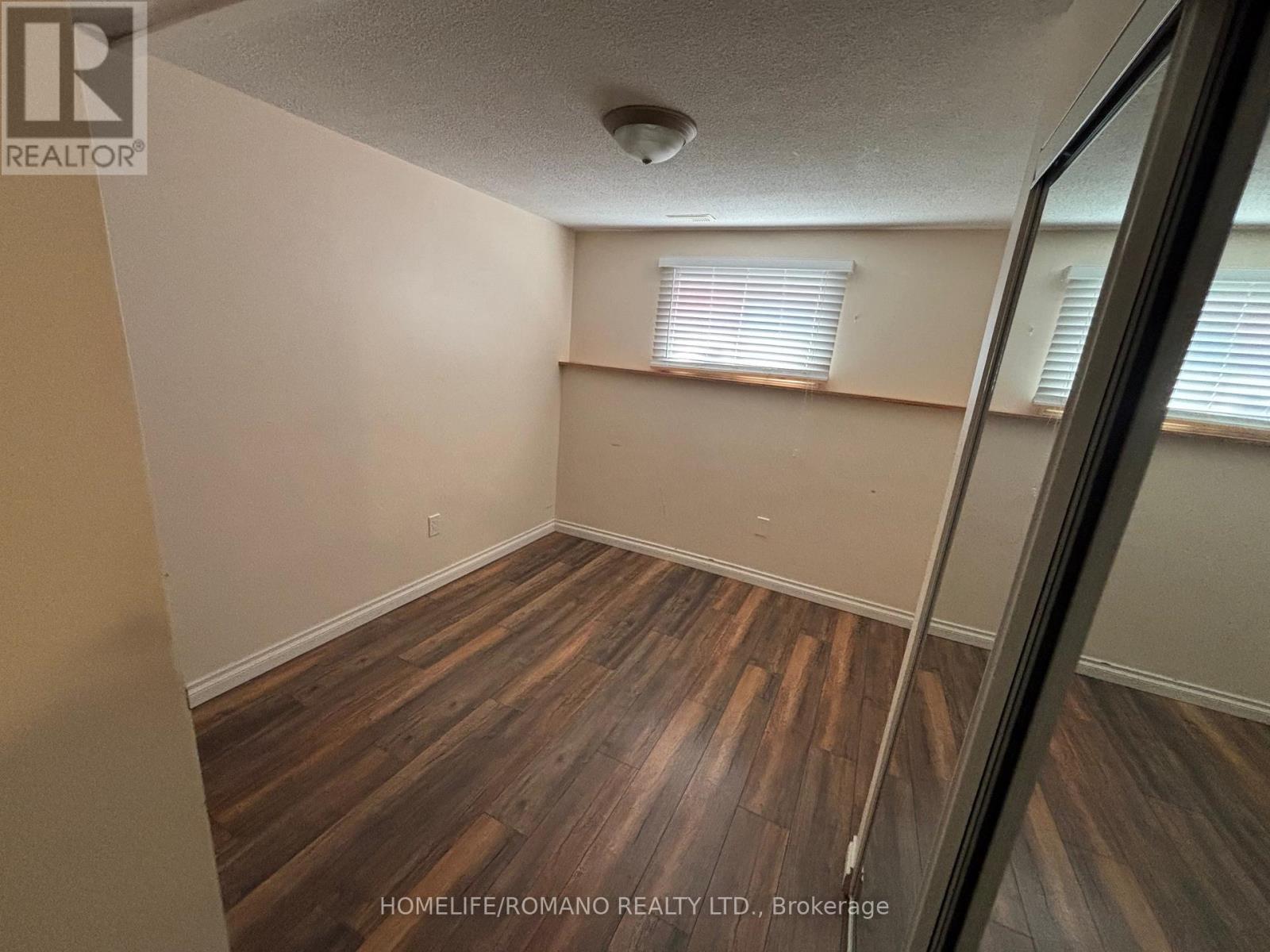 3345 Beckett Place, Severn, Ontario  L3V 6H3 - Photo 7 - S12986348