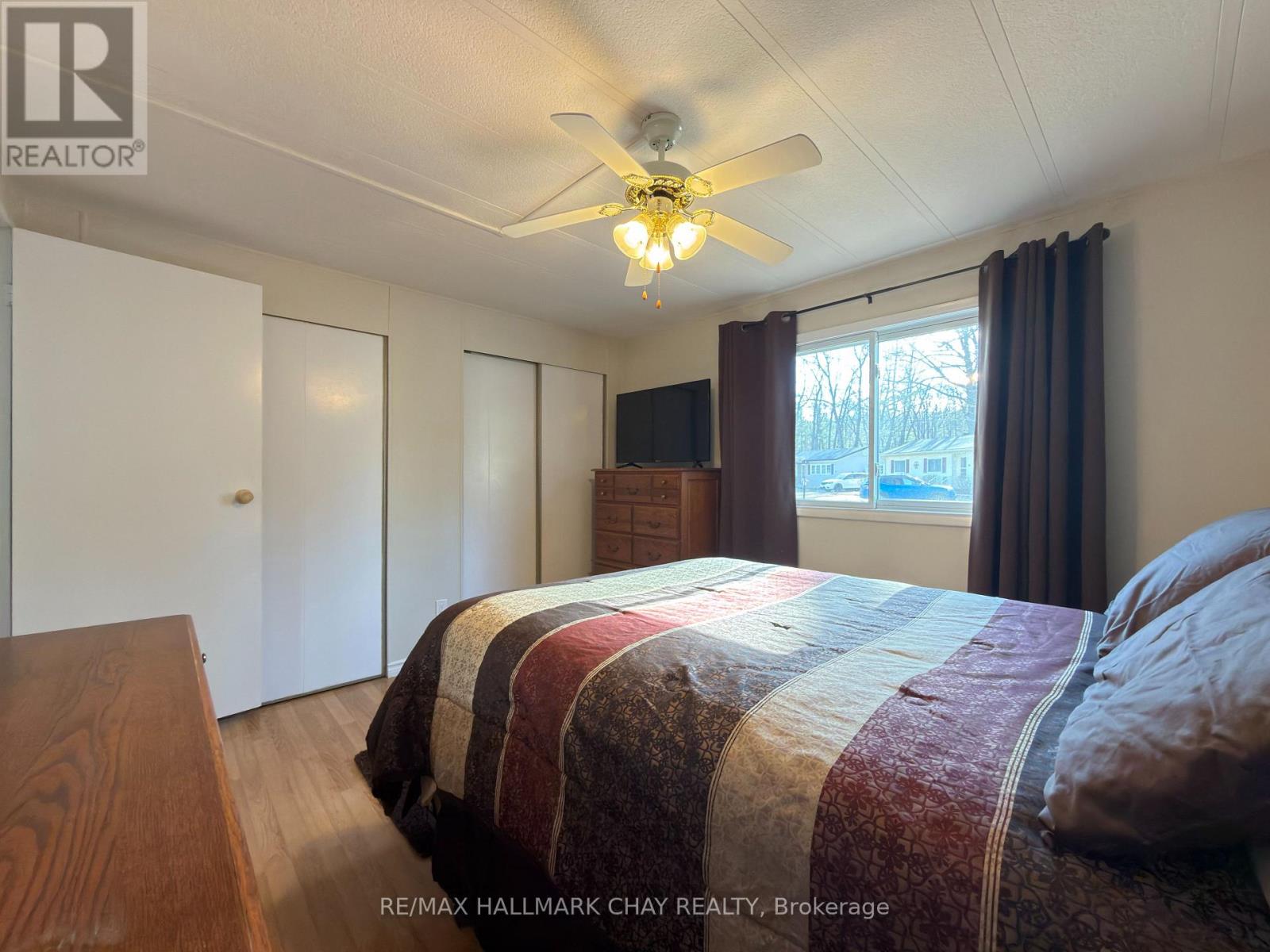 13 Carruthers Street N, Wasaga Beach, Ontario  L9Z 1K2 - Photo 14 - S12986378