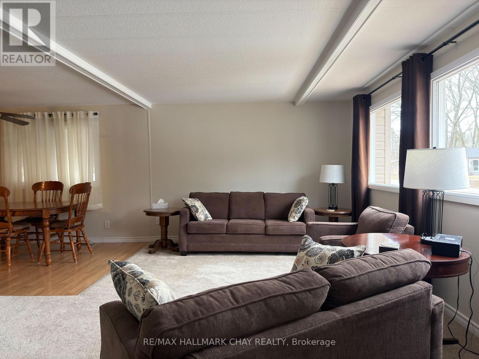 13 Carruthers Street N, Wasaga Beach, Ontario  L9Z 1K2 - Photo 7 - S12986378