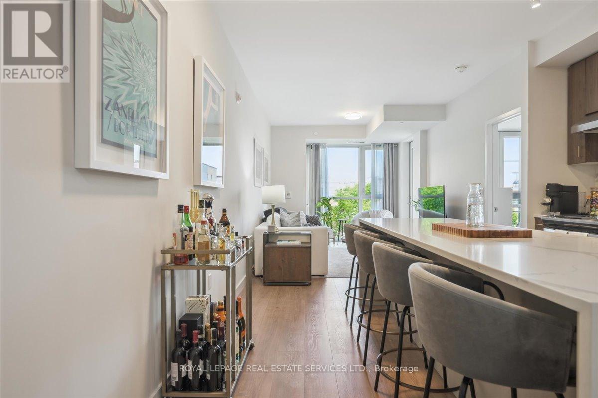 211 - 168 Sabina Drive, Oakville, Ontario  L6H 0W5 - Photo 15 - W12986366