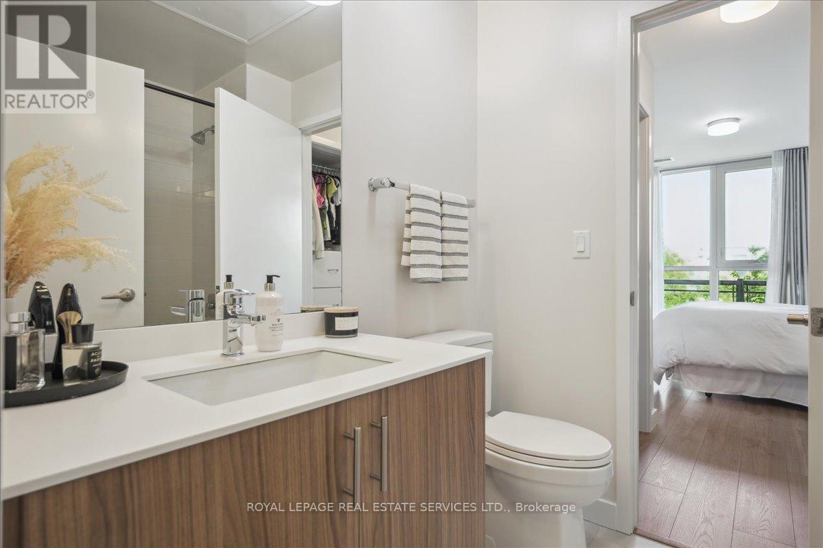 211 - 168 Sabina Drive, Oakville, Ontario  L6H 0W5 - Photo 37 - W12986366