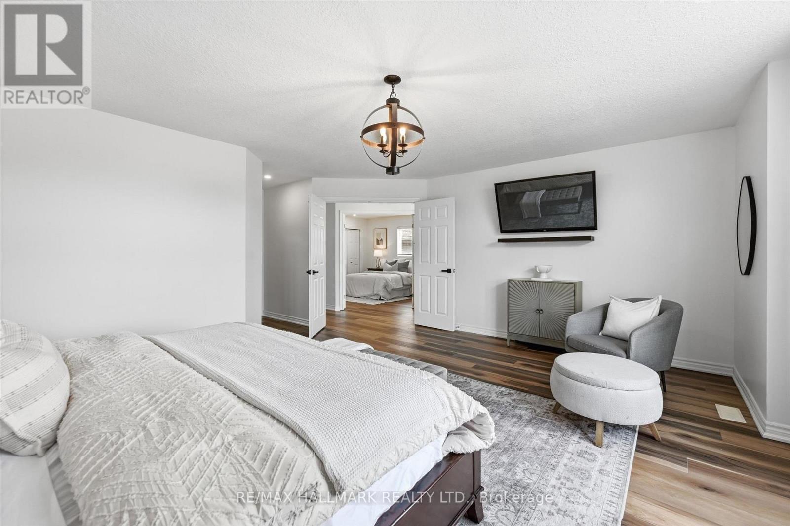 1334 Upper Paradise Road, Hamilton, Ontario  L9B 0C3 - Photo 27 - X12986340