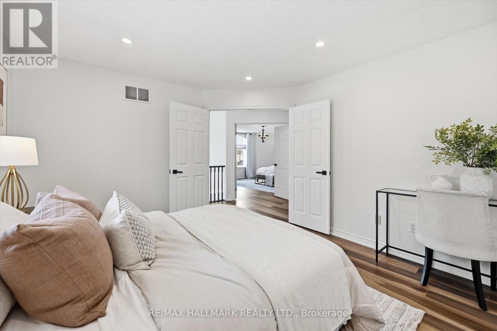 1334 Upper Paradise Road, Hamilton, Ontario  L9B 0C3 - Photo 31 - X12986340