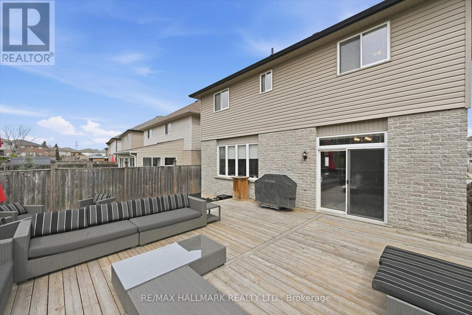 1334 Upper Paradise Road, Hamilton, Ontario  L9B 0C3 - Photo 38 - X12986340