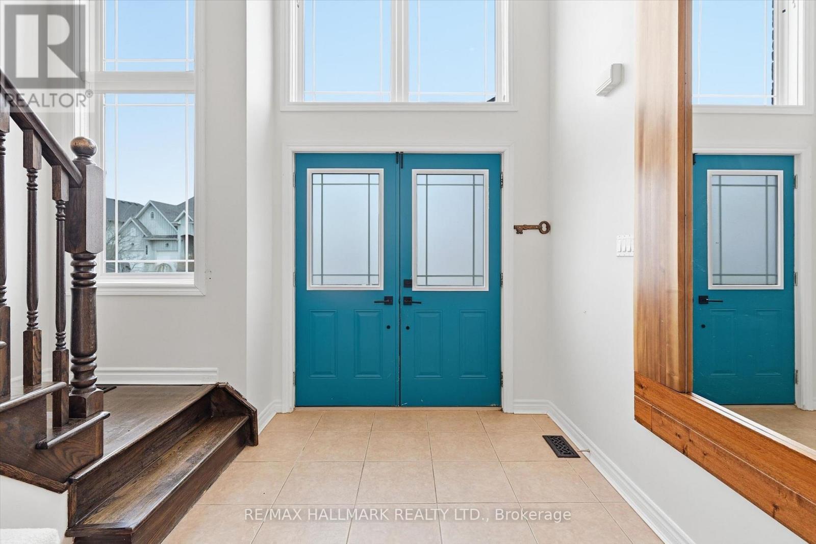 1334 Upper Paradise Road, Hamilton, Ontario  L9B 0C3 - Photo 4 - X12986340