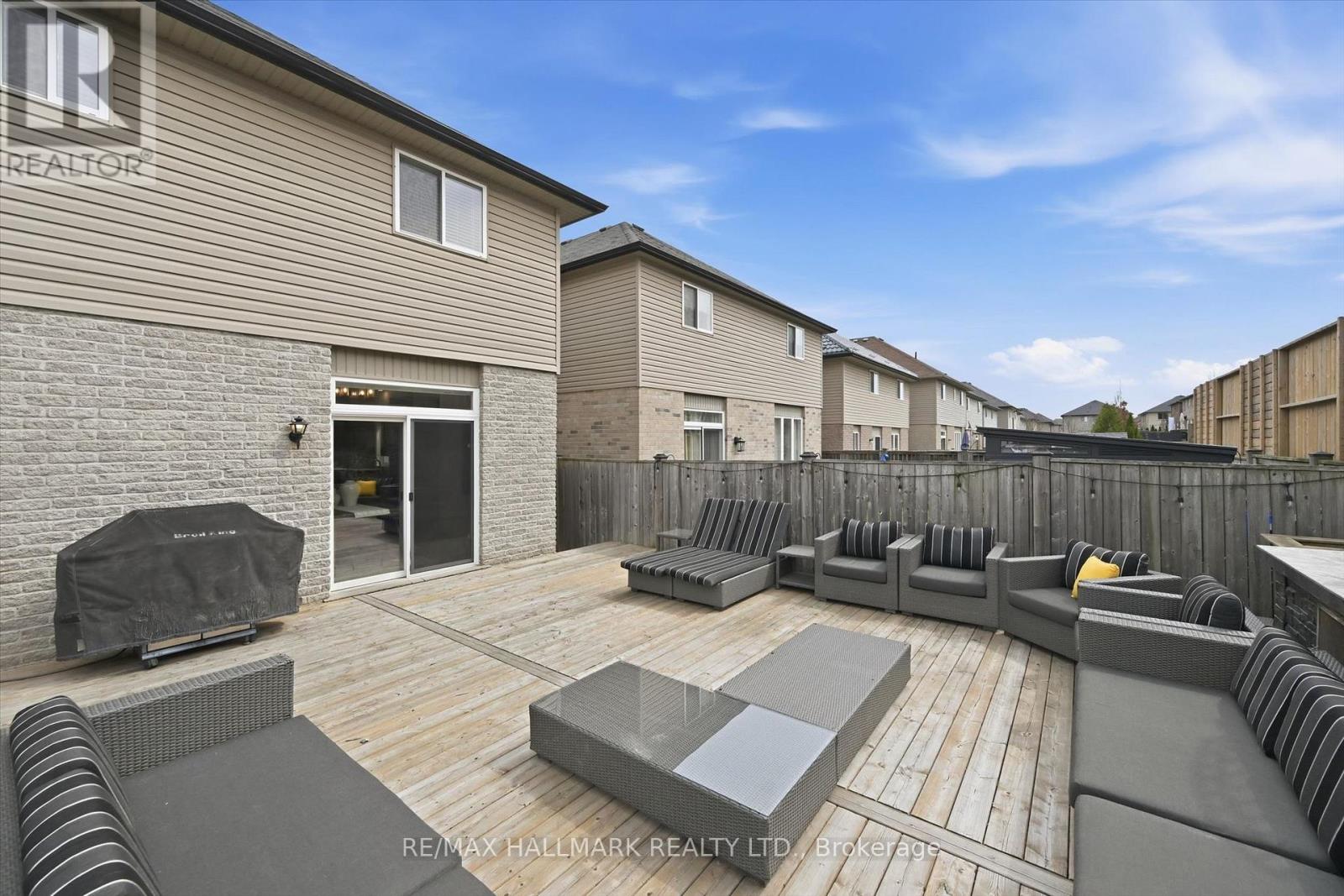 1334 Upper Paradise Road, Hamilton, Ontario  L9B 0C3 - Photo 42 - X12986340