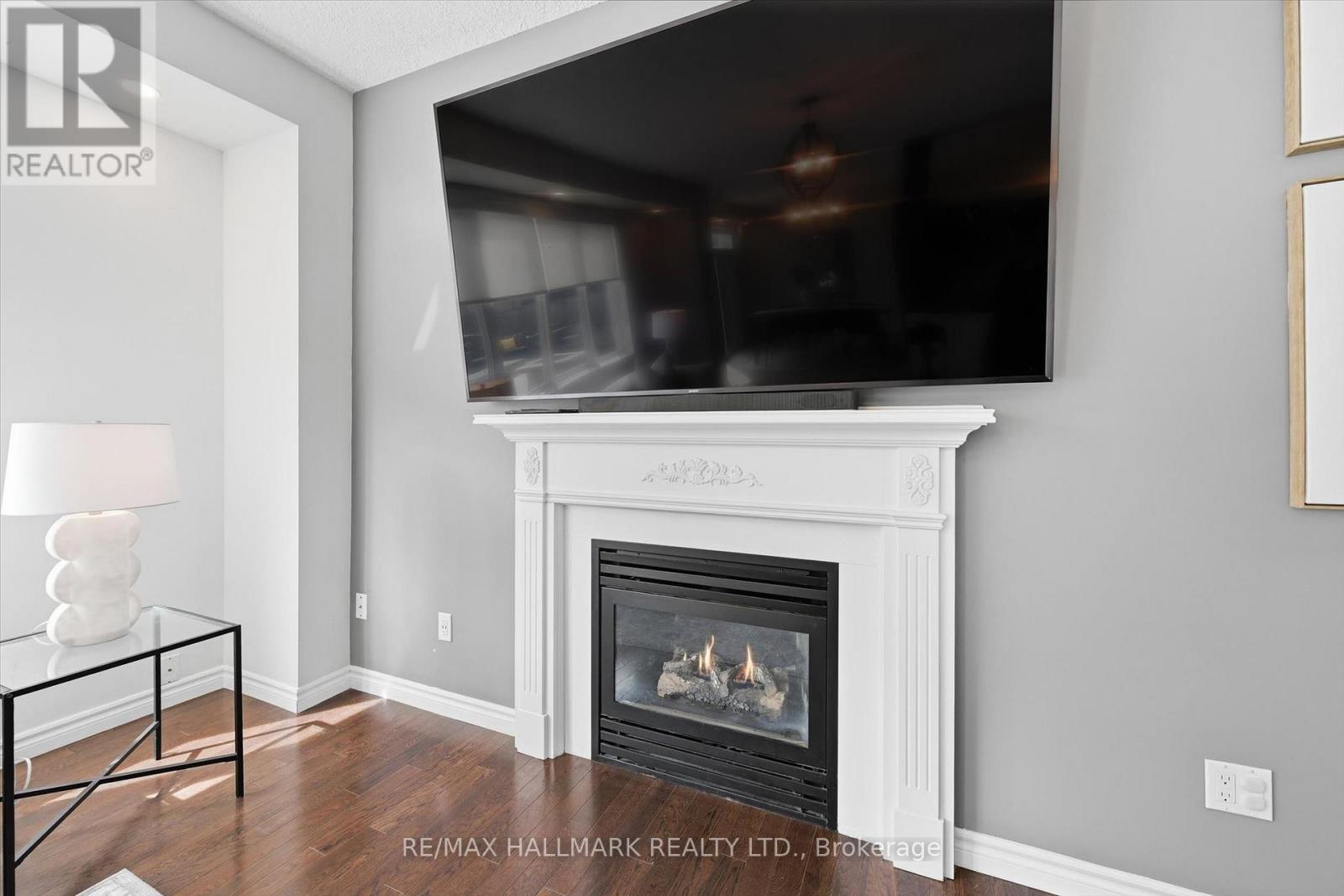 1334 Upper Paradise Road, Hamilton, Ontario  L9B 0C3 - Photo 9 - X12986340