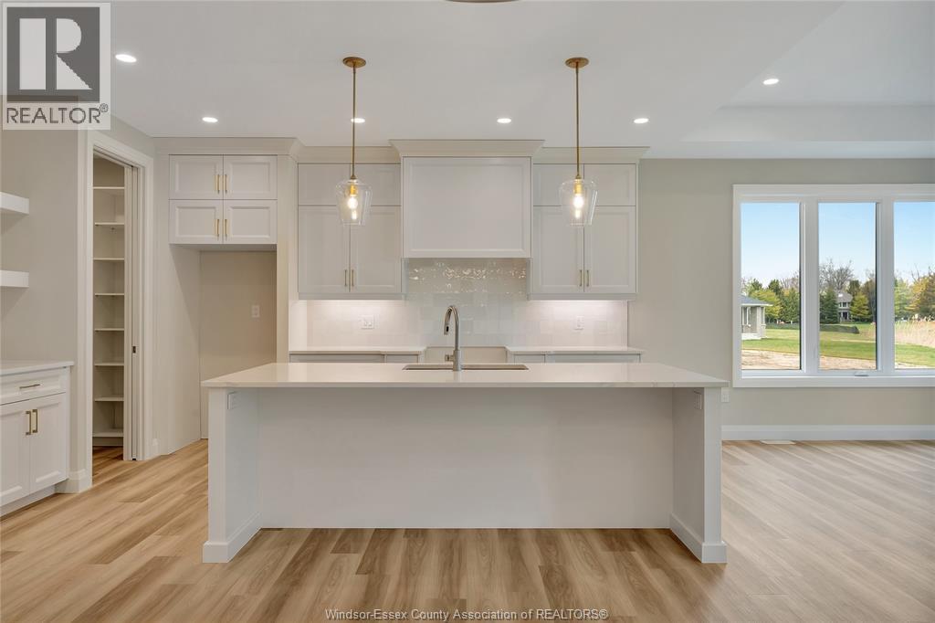 31 Sandcastle, Amherstburg, Ontario  N9V 0J2 - Photo 4 - 25031362