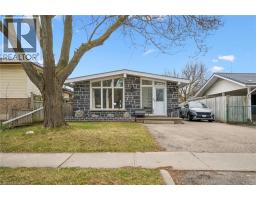 127 KINGSWOOD Drive, Kitchener, Ontario