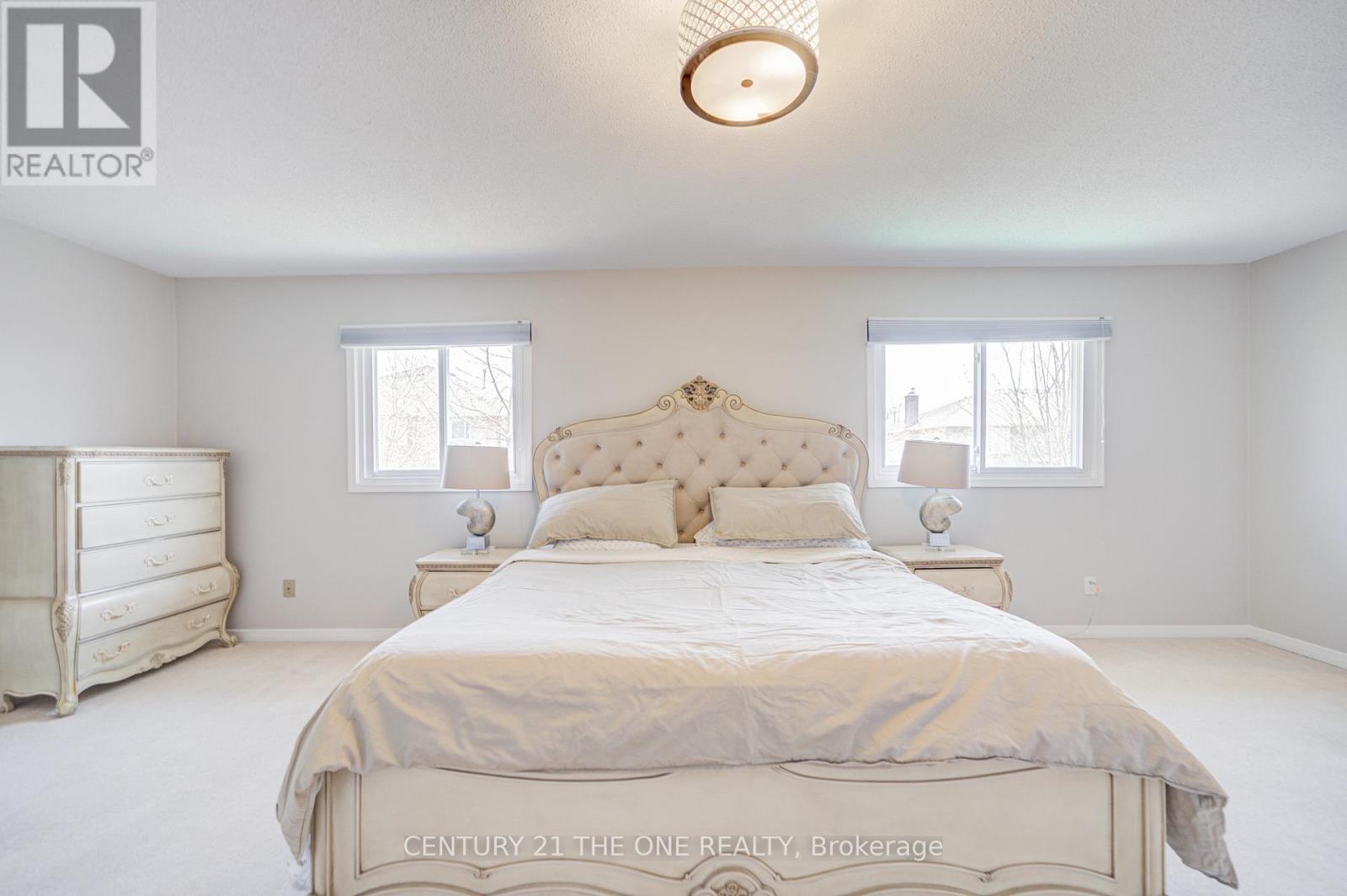 21 Larratt Lane, Richmond Hill, Ontario  L4C 9J1 - Photo 23 - N12976576