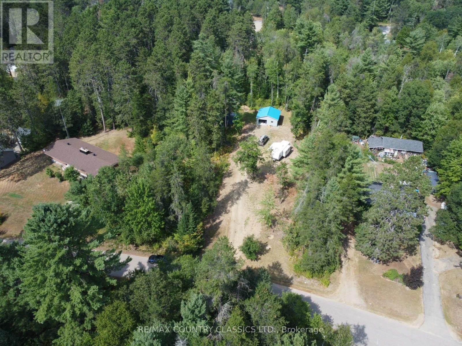 74 Murray Park Street, Madawaska Valley, Ontario  K0J 1B0 - Photo 5 - X12986382