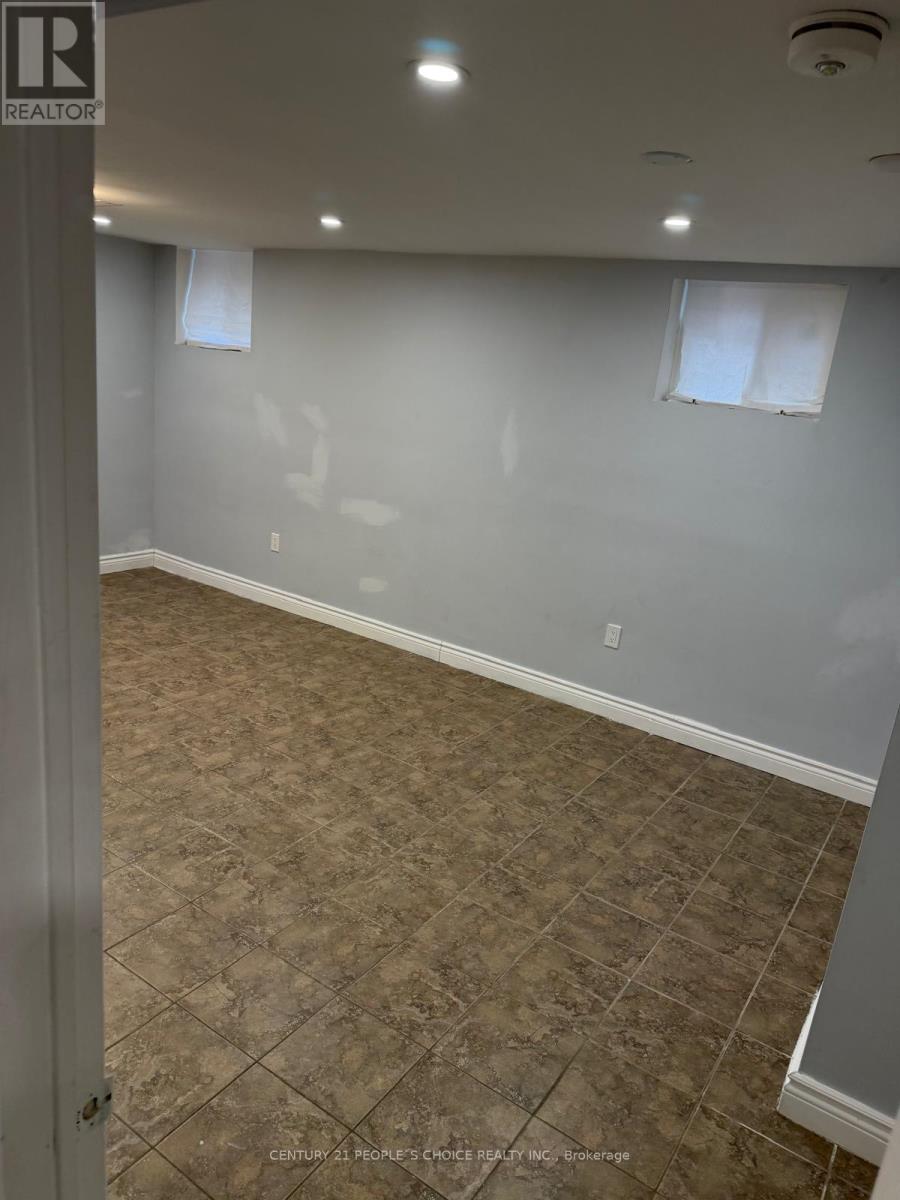 41 Coomer Crescent, Ajax, Ontario  L1T 3C7 - Photo 6 - E12986380