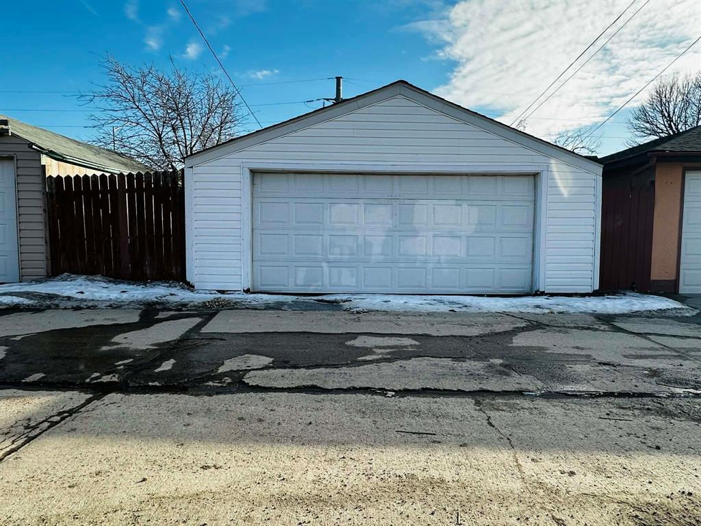 1101 Selkirk Avenue, Winnipeg, Manitoba  R2X 0C4 - Photo 1 - 202606239