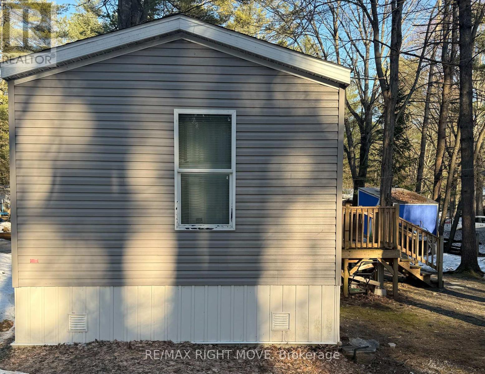 1050 4 Seasons Road, Gravenhurst, Ontario  P0E 1N0 - Photo 21 - X12986384