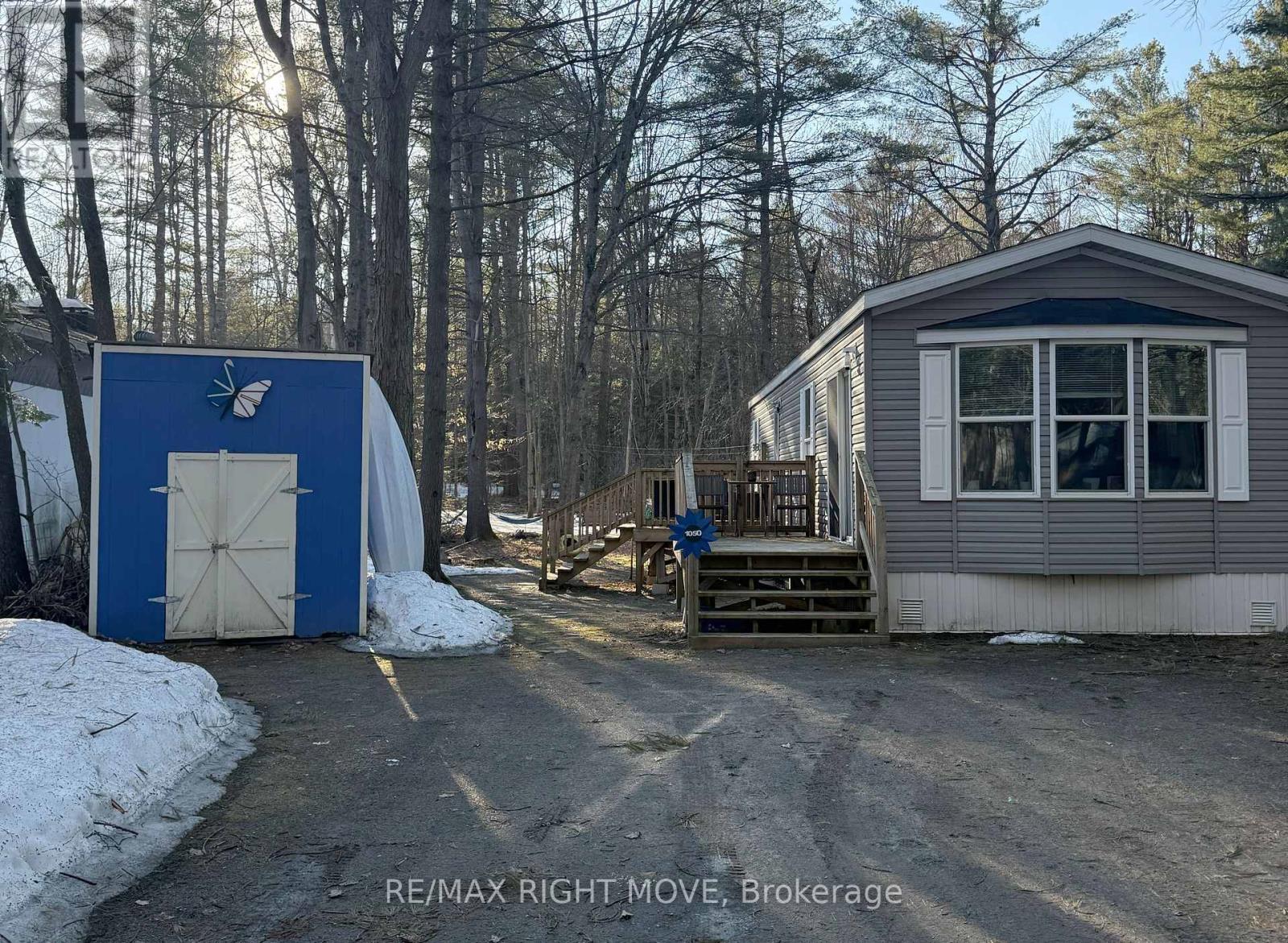 1050 4 Seasons Road, Gravenhurst, Ontario  P0E 1N0 - Photo 25 - X12986384