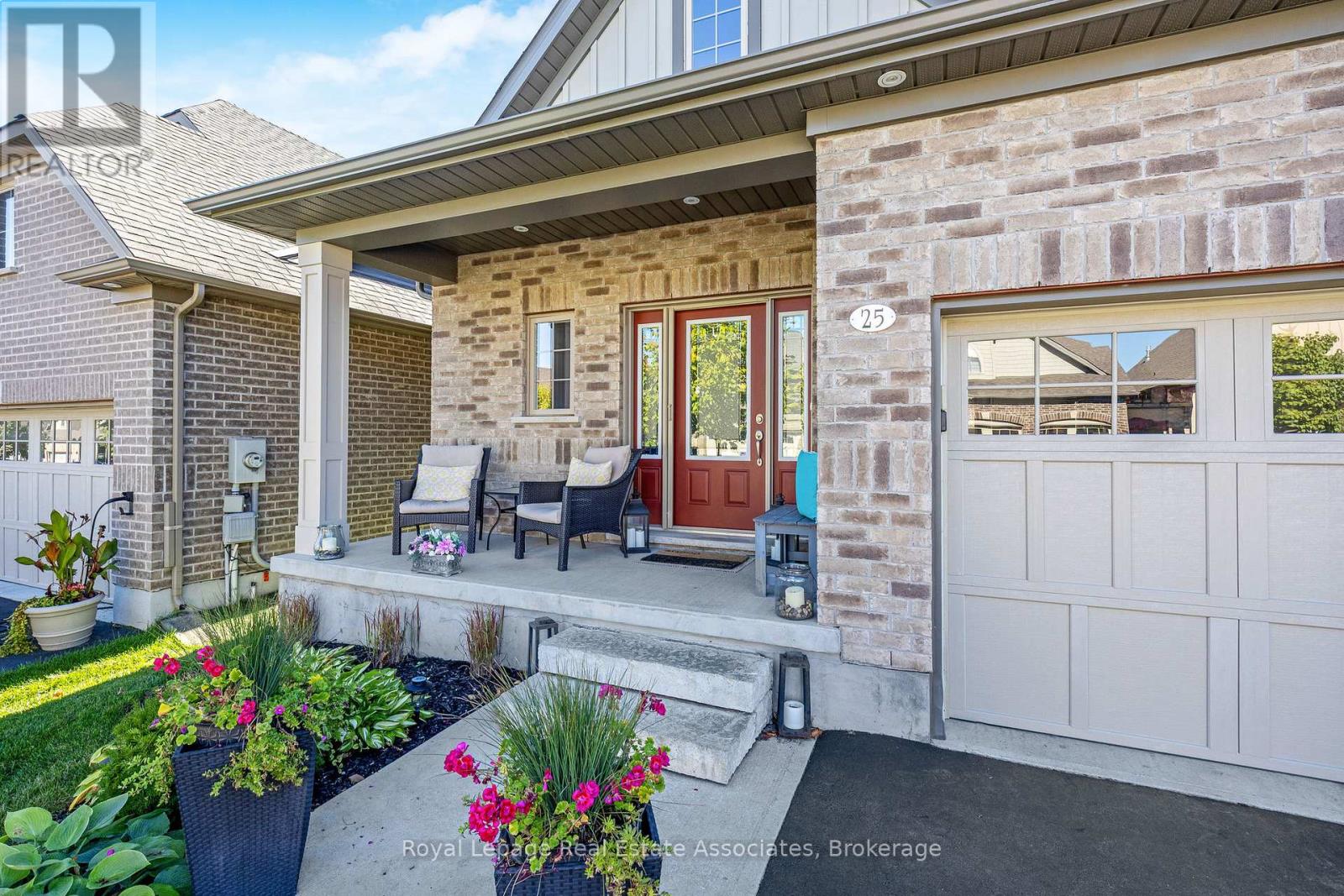 25 Chestnut Drive, Guelph/eramosa, Ontario  N0B 2K0 - Photo 3 - X12986386