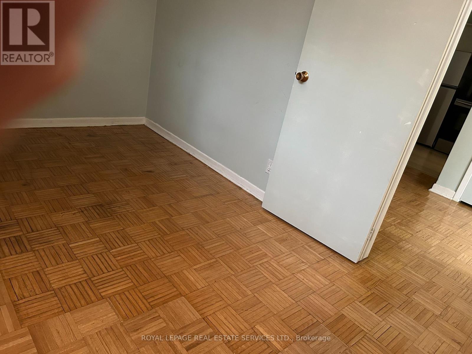 Ground Floor - 178 Morningside Avenue, Toronto, Ontario  M6S 1E3 - Photo 36 - W12985588