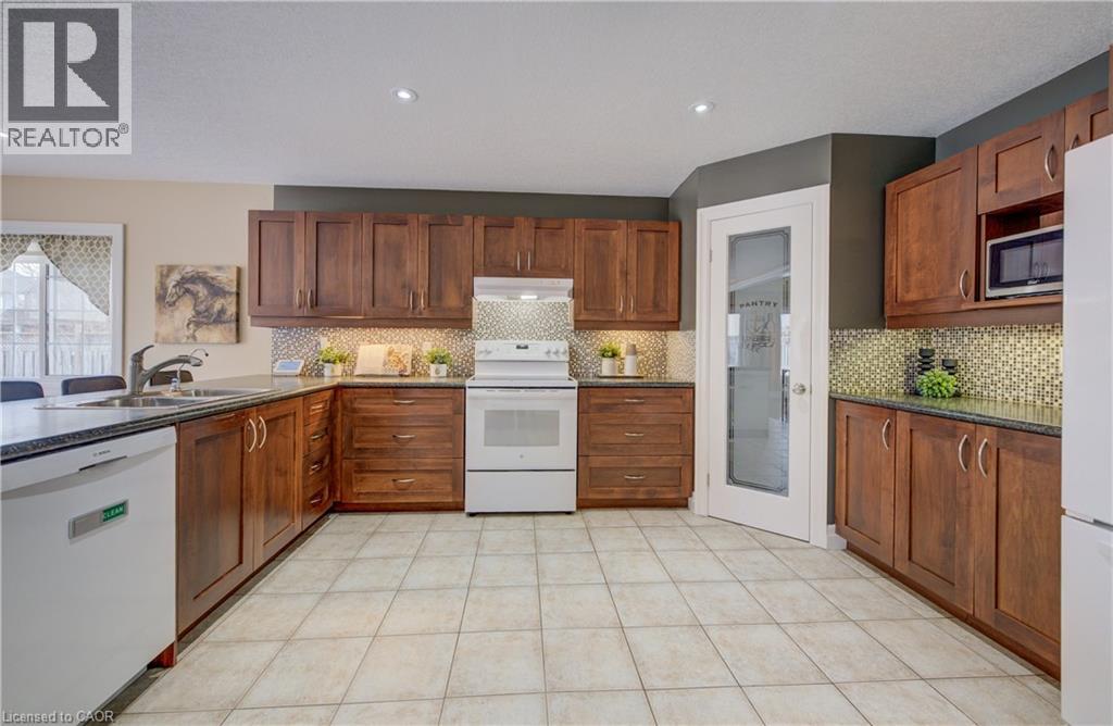 70 Wagler Avenue, Baden, Ontario  N3A 4K8 - Photo 15 - 40813122