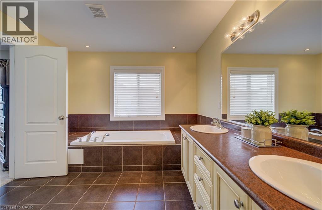 70 Wagler Avenue, Baden, Ontario  N3A 4K8 - Photo 32 - 40813122