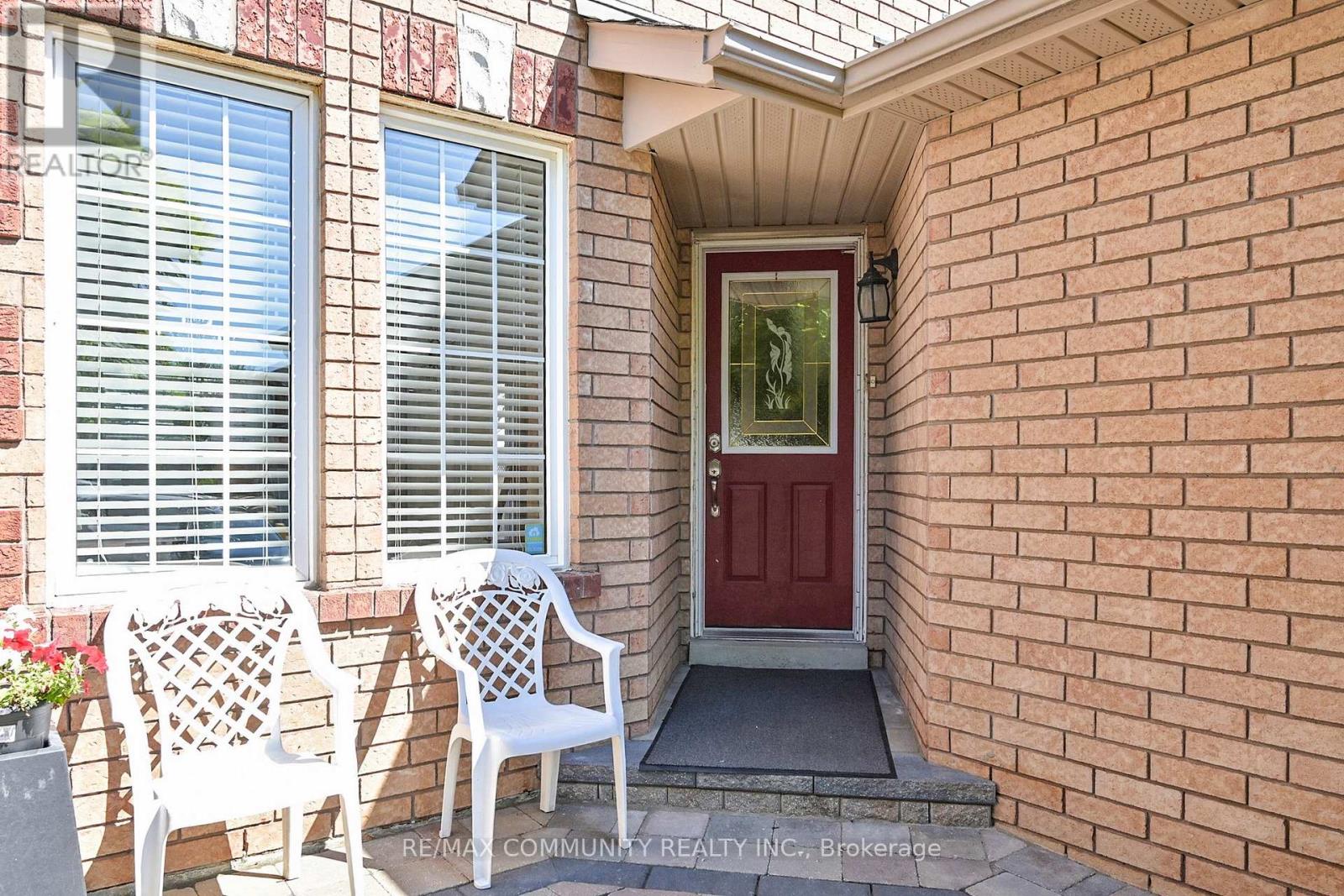 95 John Walter Crescent, Clarington, Ontario  L1E 2W8 - Photo 3 - E12983018