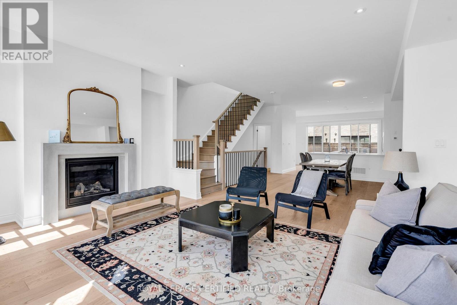 10 - 74a Thomas Street, Mississauga, Ontario  L5M 2R6 - Photo 3 - W12984650