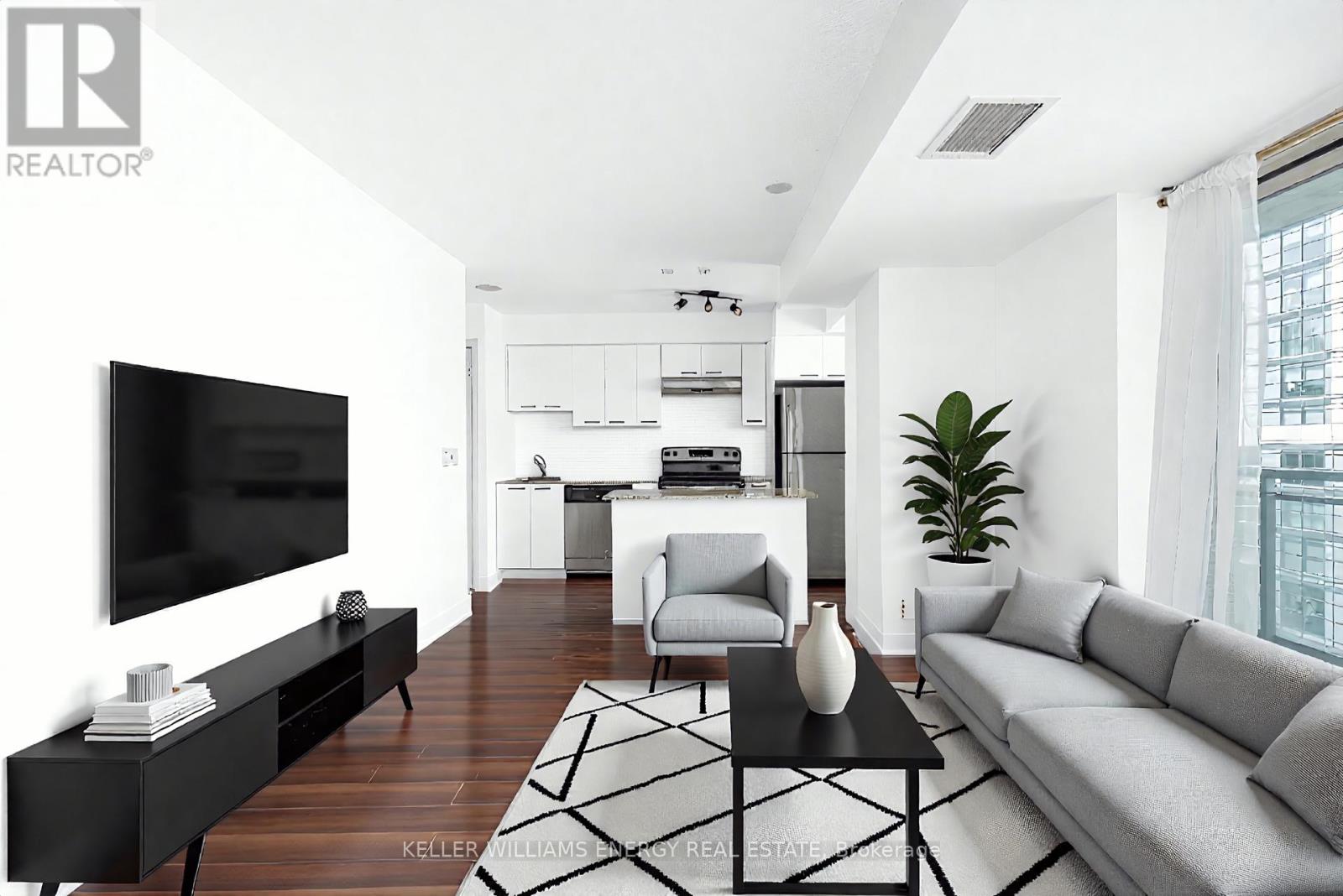 912 - 155 Legion Road N, Toronto, Ontario  M8Y 0A7 - Photo 12 - W12985984