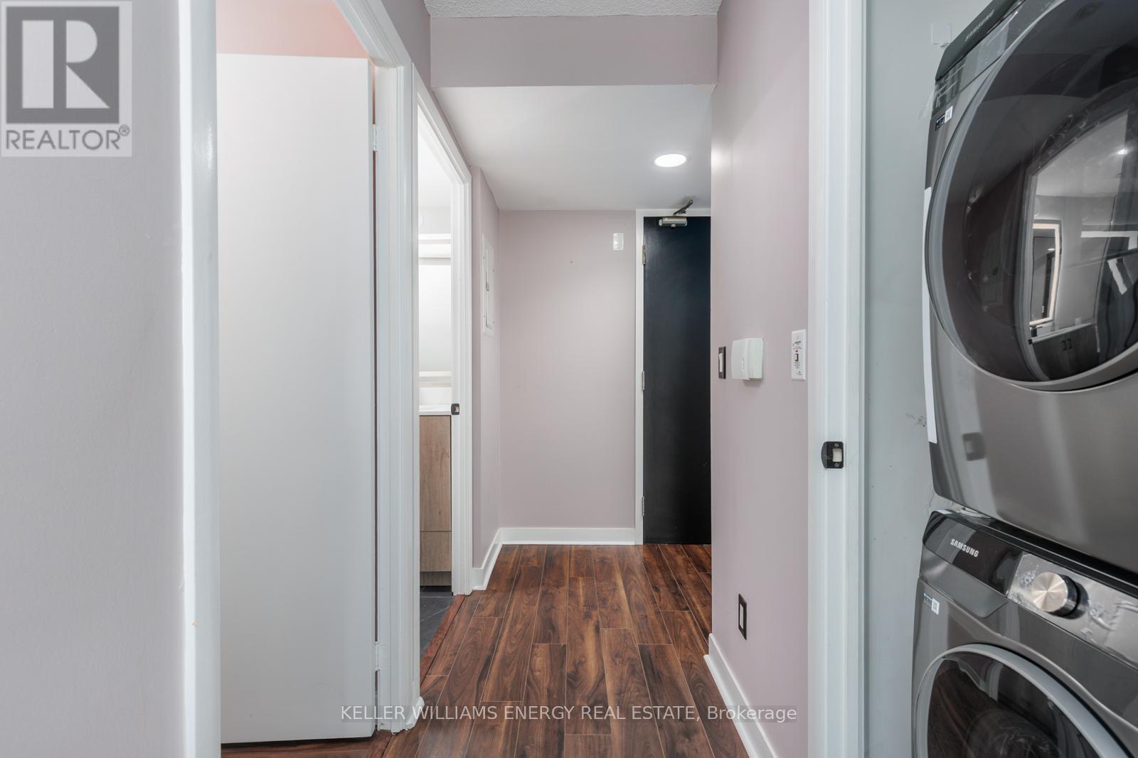 912 - 155 Legion Road N, Toronto, Ontario  M8Y 0A7 - Photo 15 - W12985984