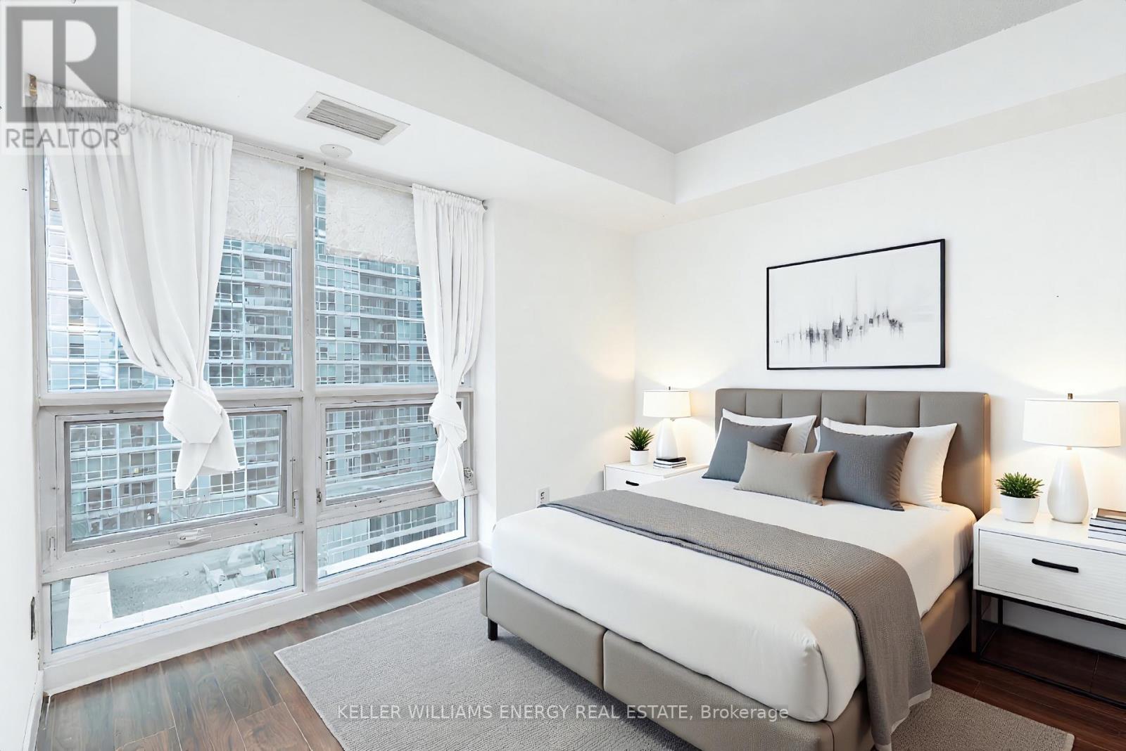 912 - 155 Legion Road N, Toronto, Ontario  M8Y 0A7 - Photo 18 - W12985984