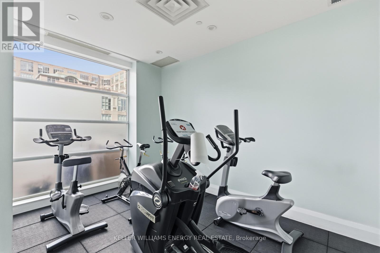 912 - 155 Legion Road N, Toronto, Ontario  M8Y 0A7 - Photo 27 - W12985984