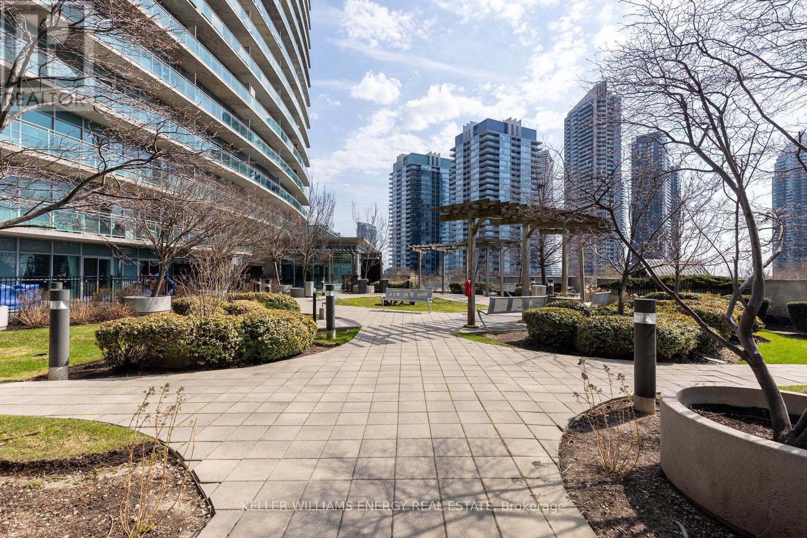 912 - 155 Legion Road N, Toronto, Ontario  M8Y 0A7 - Photo 31 - W12985984