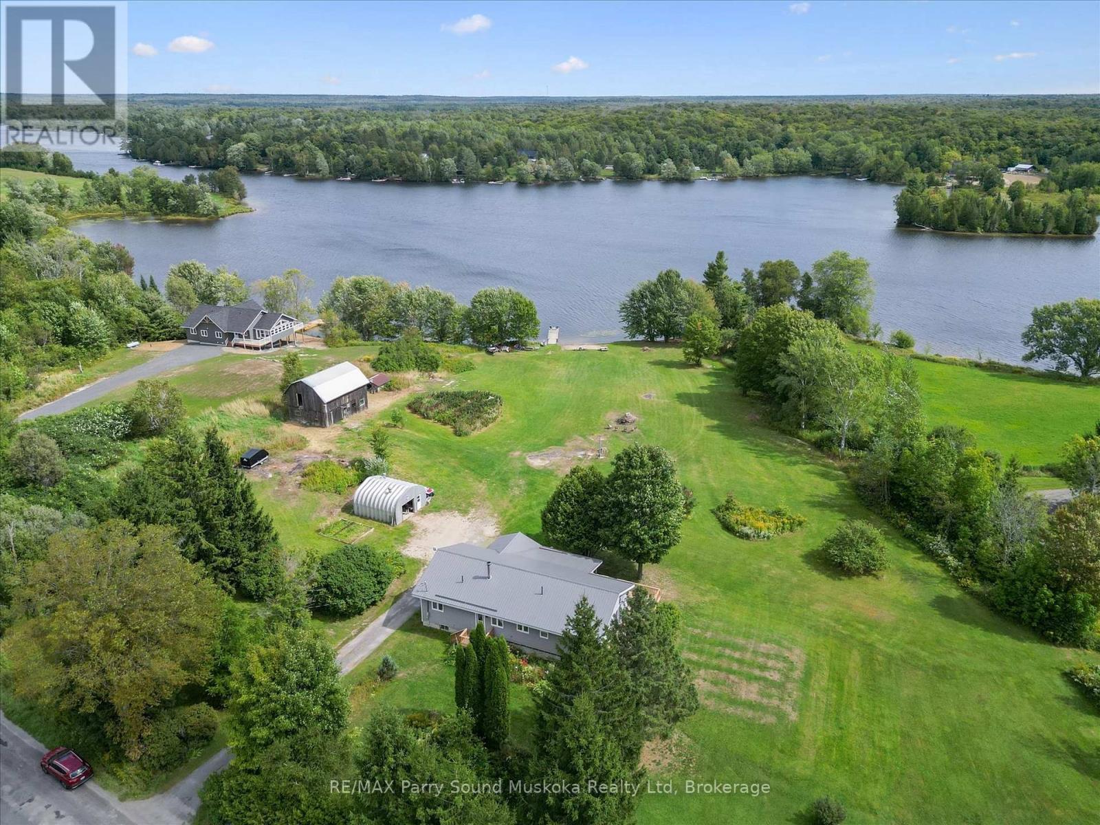 39 HARDIES ROAD, McKellar, Ontario